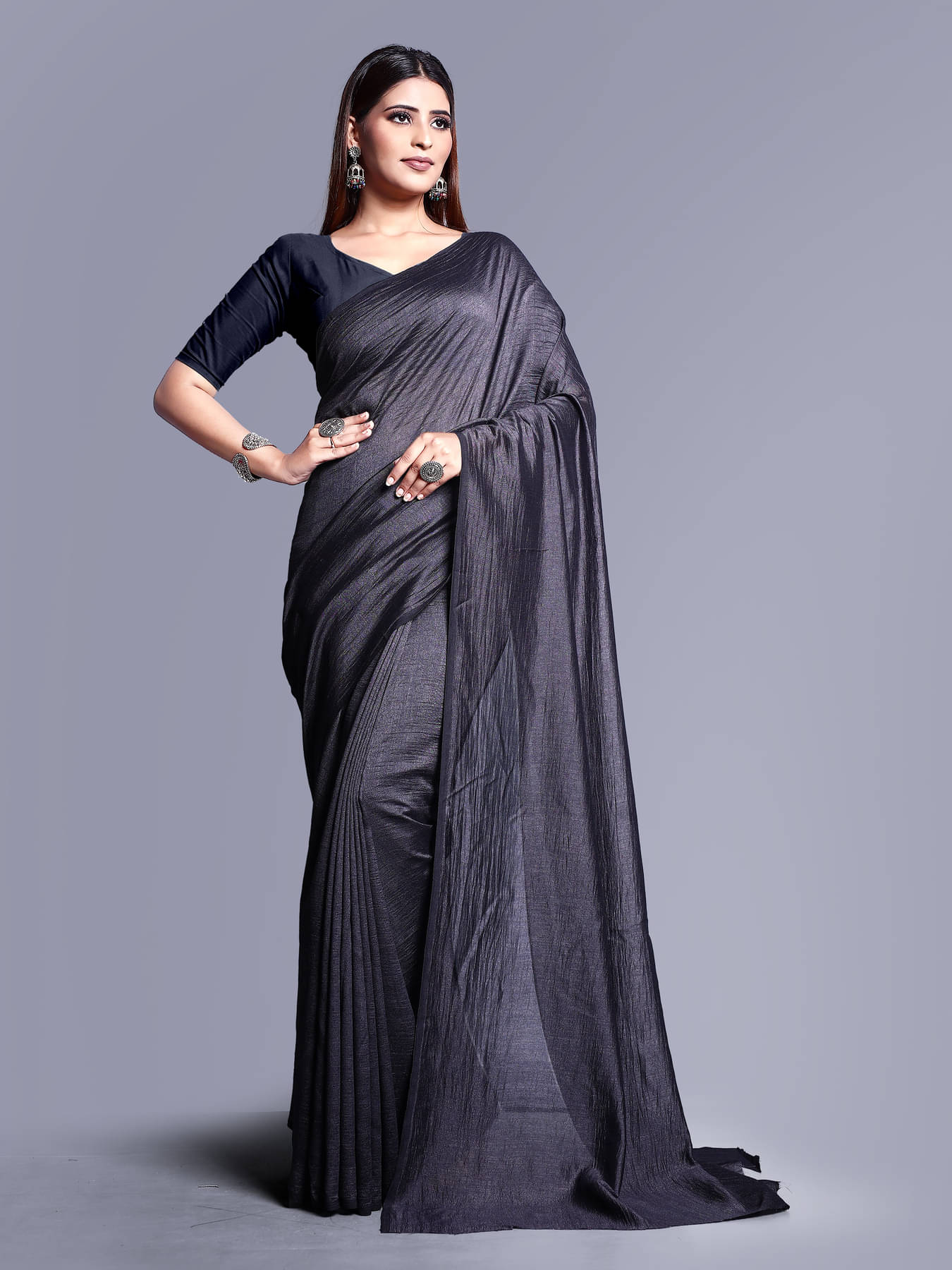     			SHIRODHARI Viscose Solid Ilkal Saree With Unstitched Blouse Piece ( Grey )