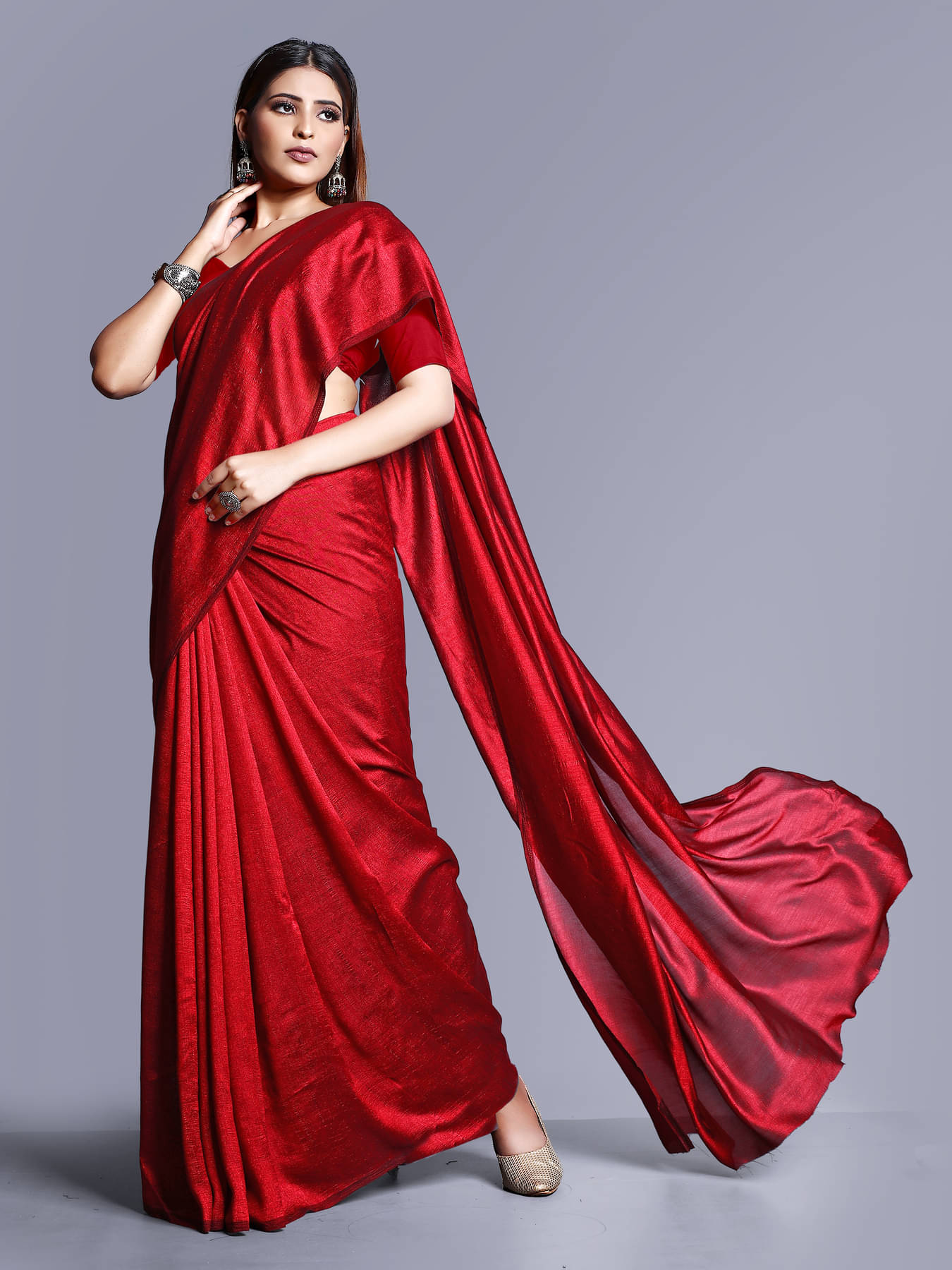 SHIRODHARI Viscose Solid Ilkal Saree With Unstitched Blouse Piece ( Purple ) SHIRODHARI Viscose Solid Ilkal Saree With Unstitched Blouse Piece ( Purple )