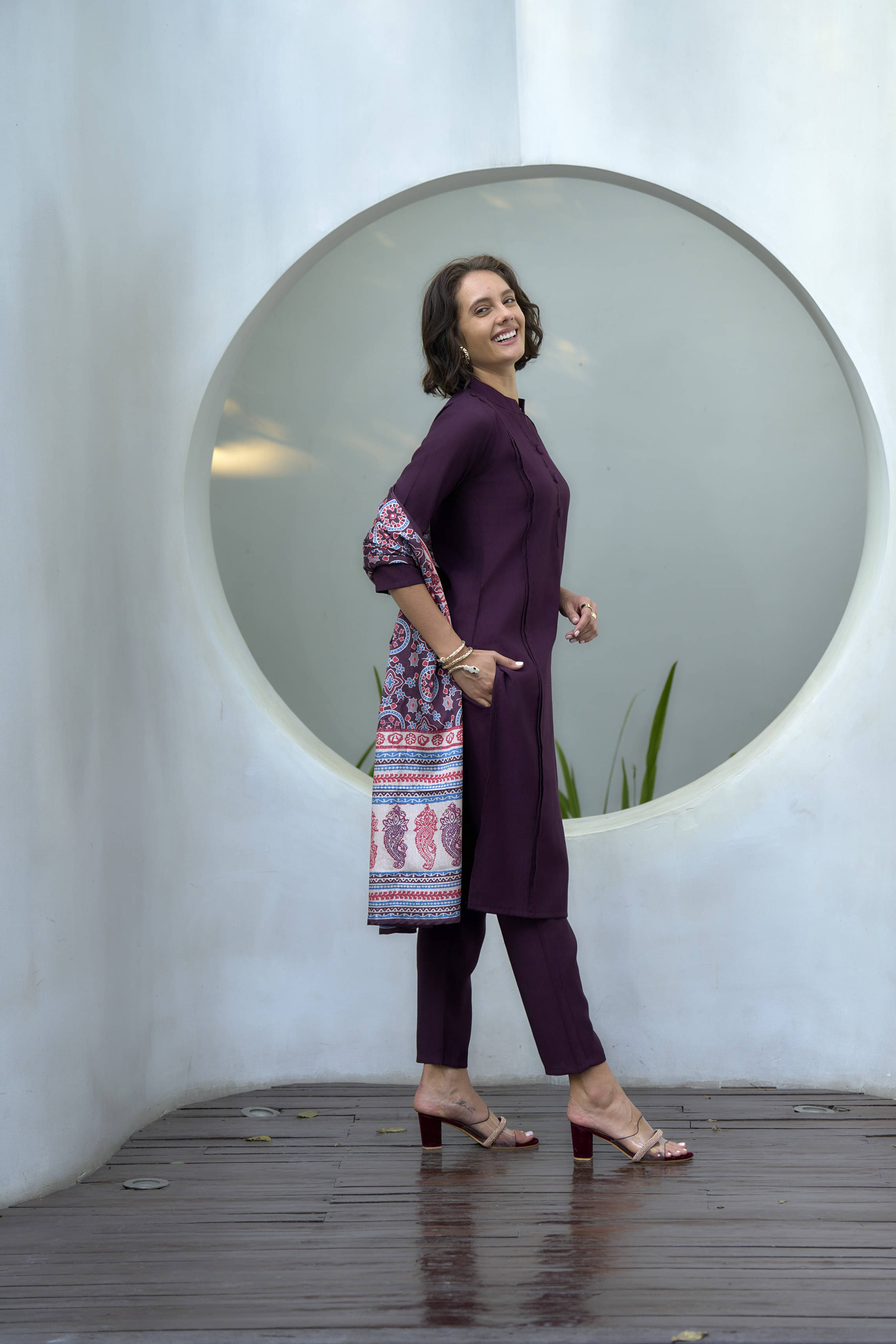 CYNOR Women Cotton Self Design Straight Kurti with Dupatta ( Wine ) CYNOR Women Cotton Self Design Straight Kurti with Dupatta ( Wine )