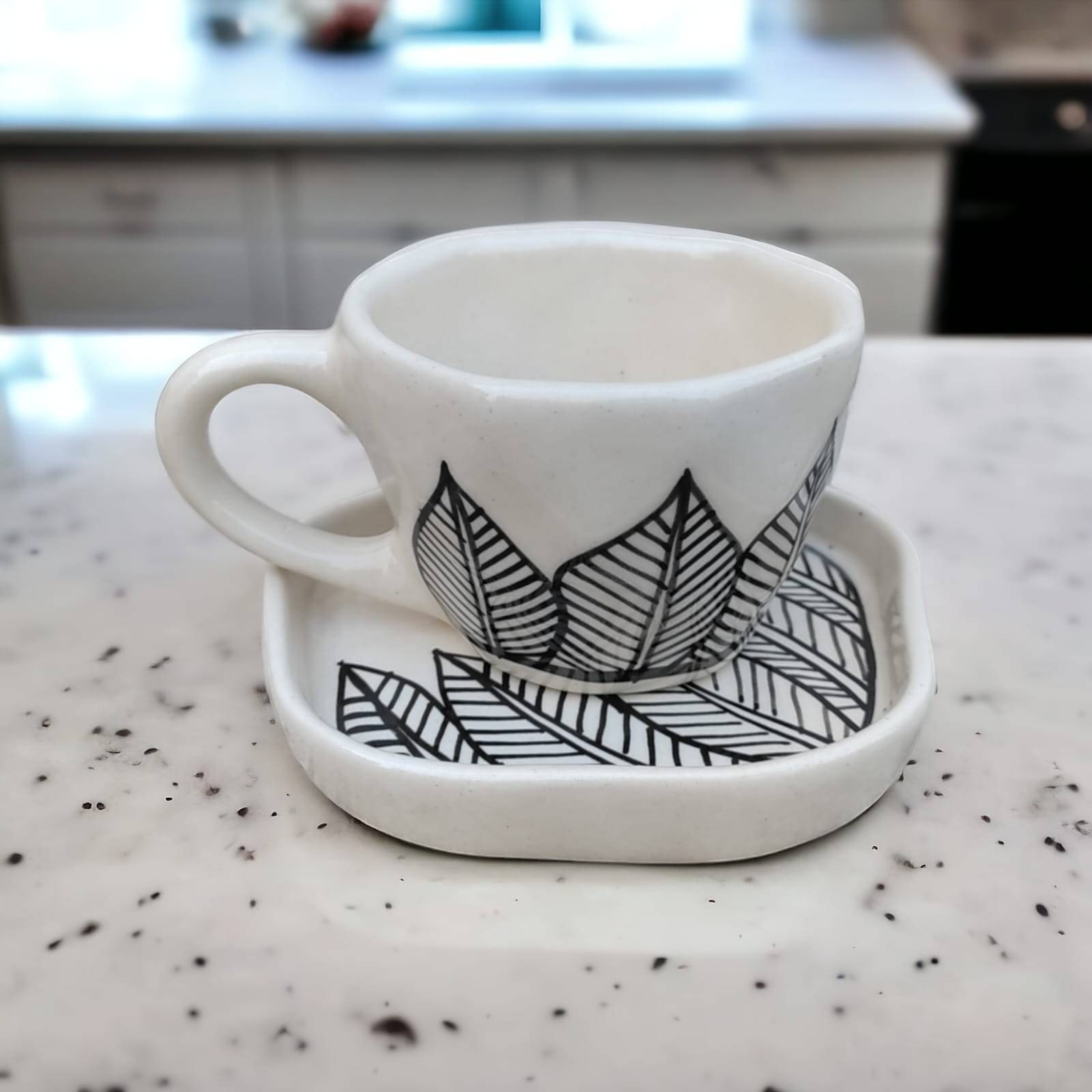     			Malaikah Blk Leaf Cup&Saucer Pk 1 Printed Ceramic Tea Set 250 ml ( Pack of 1 )