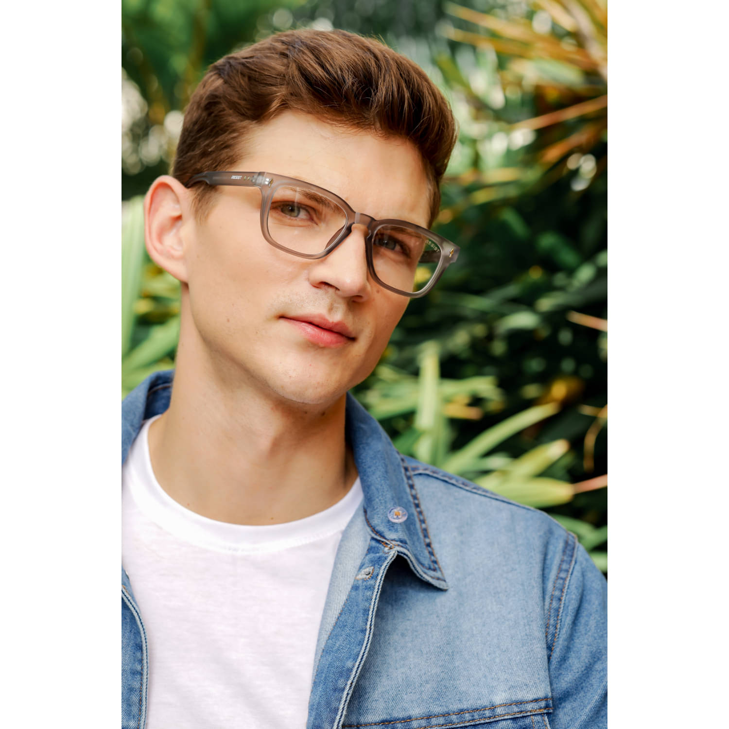     			RESIST EYEWEAR Light Grey Rectangular Sunglasses ( Pack of 1 )