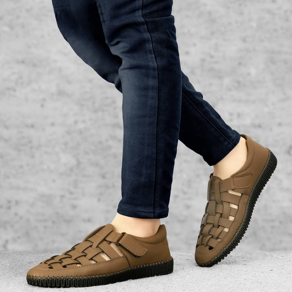     			ROBBIE JONES - Brown Men's Sandals