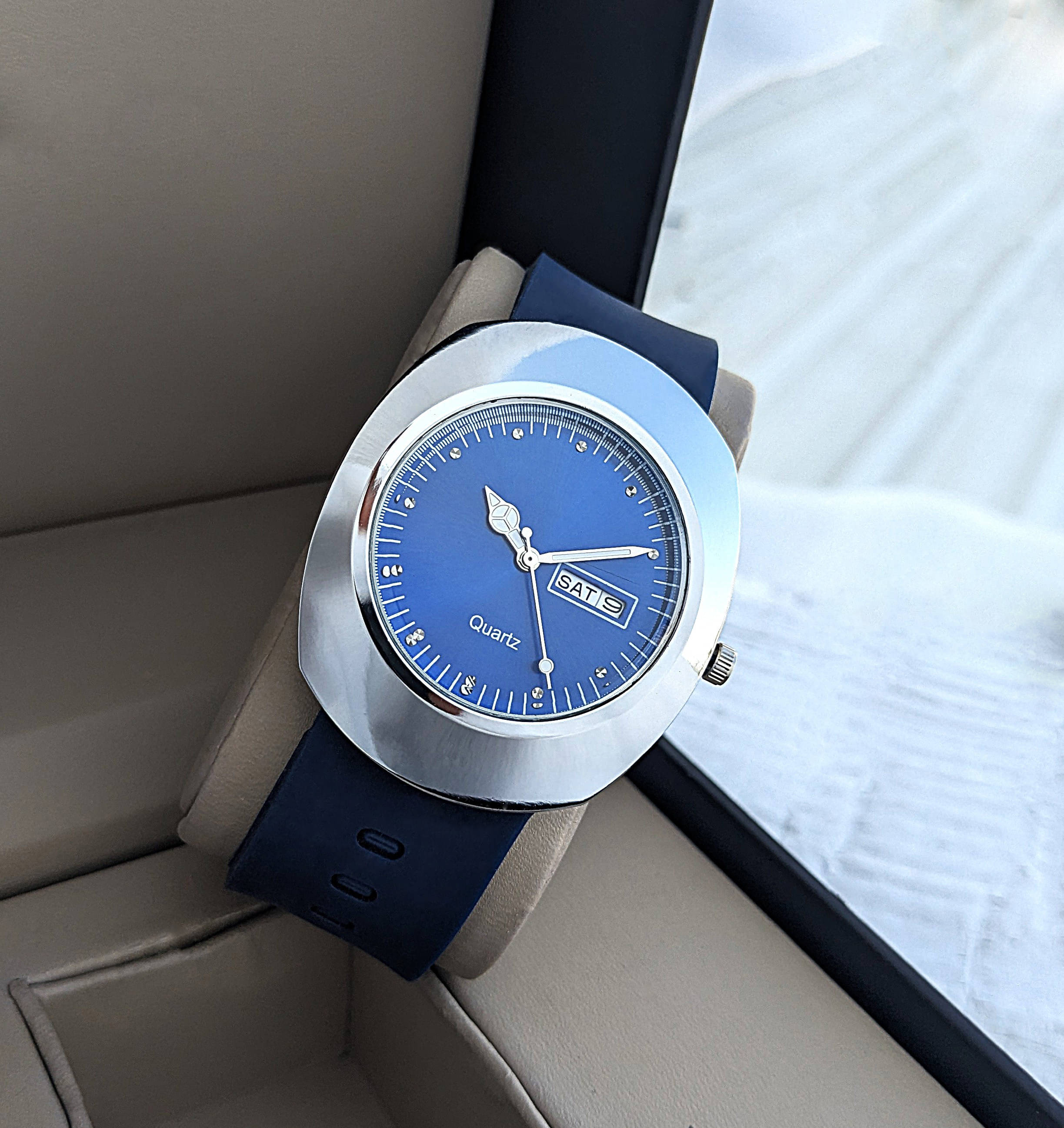     			ZETWAL Blue Silicon Analog Men's Watch