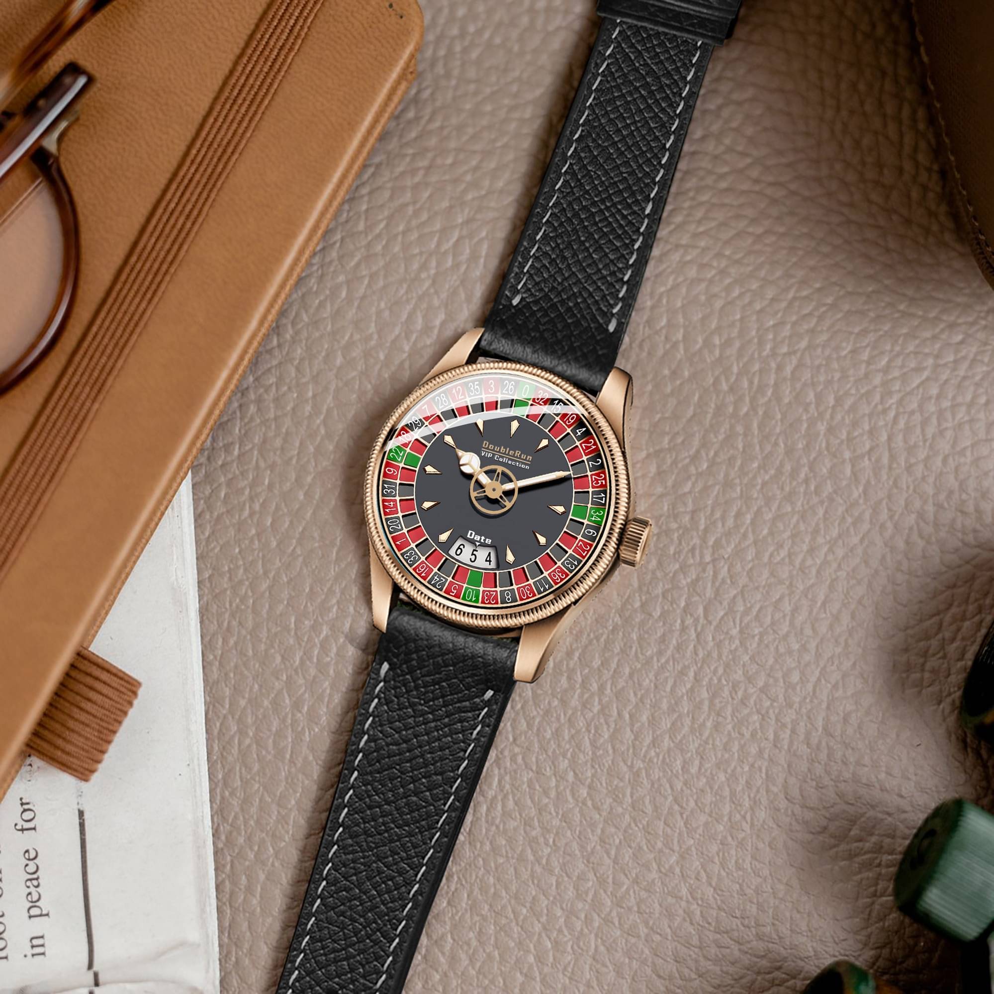     			DoubleRun Black Leather Analog Men's Watch