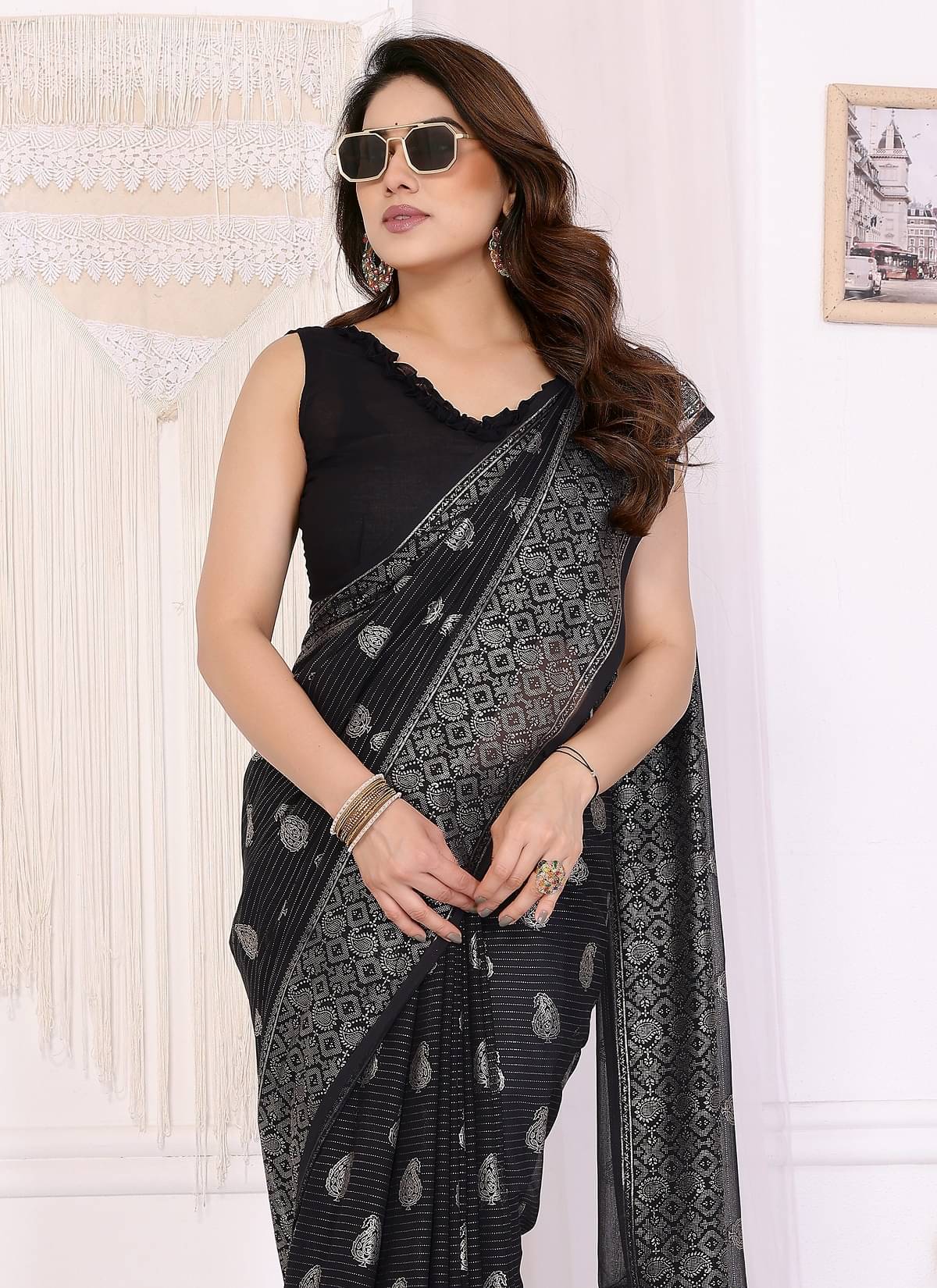     			Gazal Fashions Georgette Printed Saree With Unstitched Blouse Piece ( Black )
