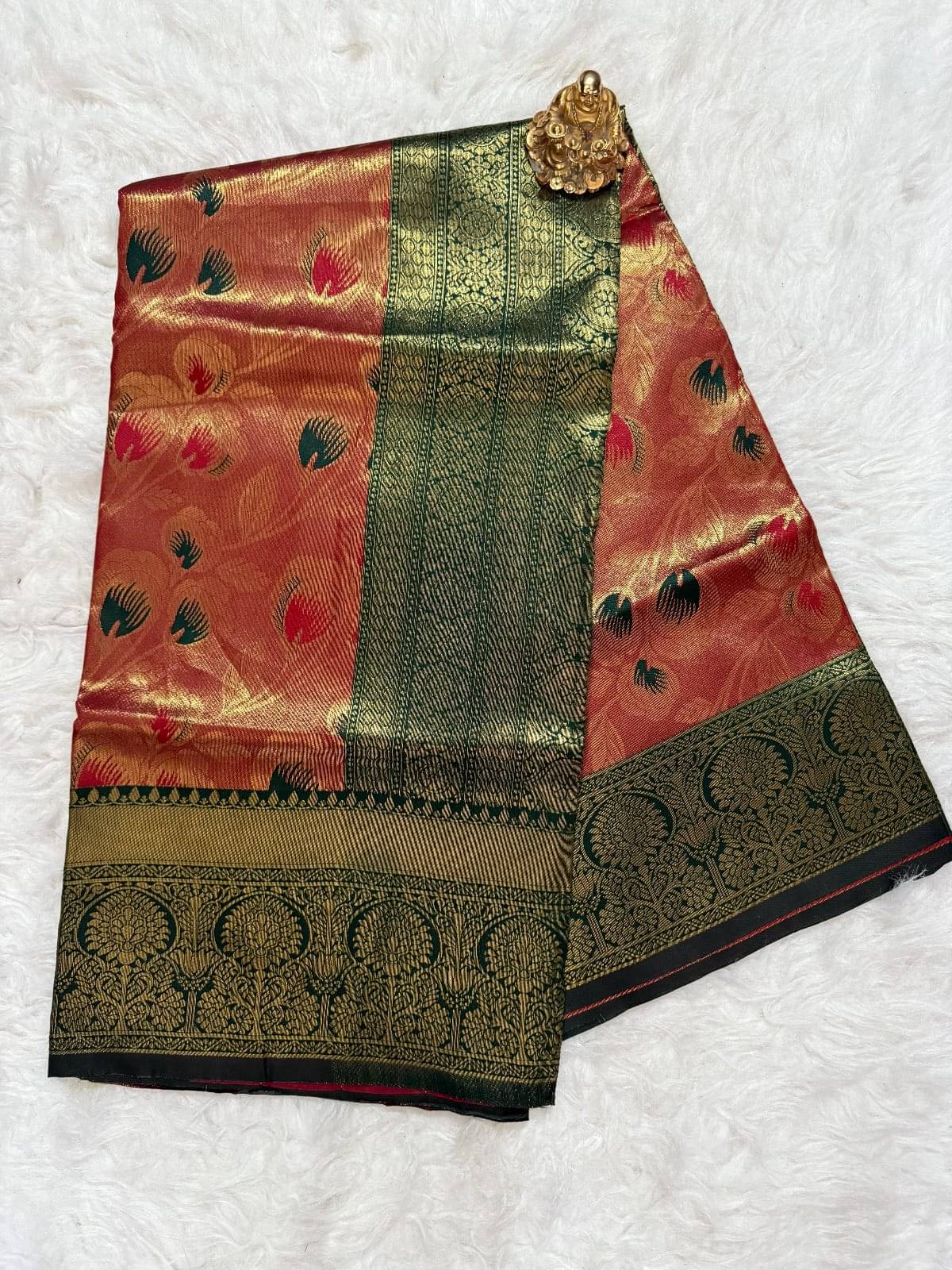     			Semore Art Silk Solid Saree With Unstitched Blouse Piece ( Maroon )