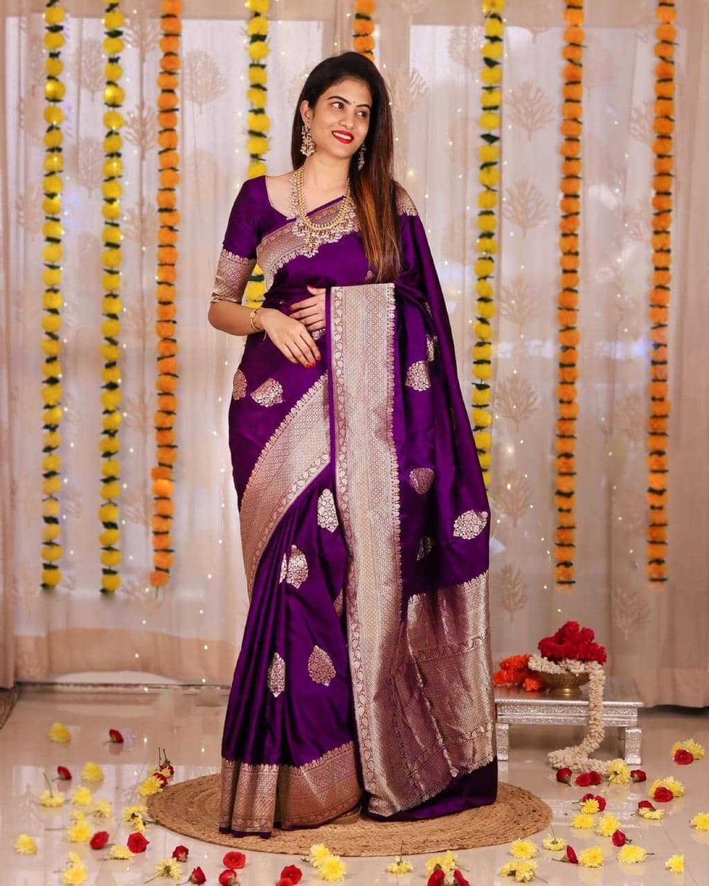 fab woven Art Silk Woven Kanjeevaram Sarees With Unstitched Blouse Piece ( Wine ) - Sarees | Buy online on ZillyBuy