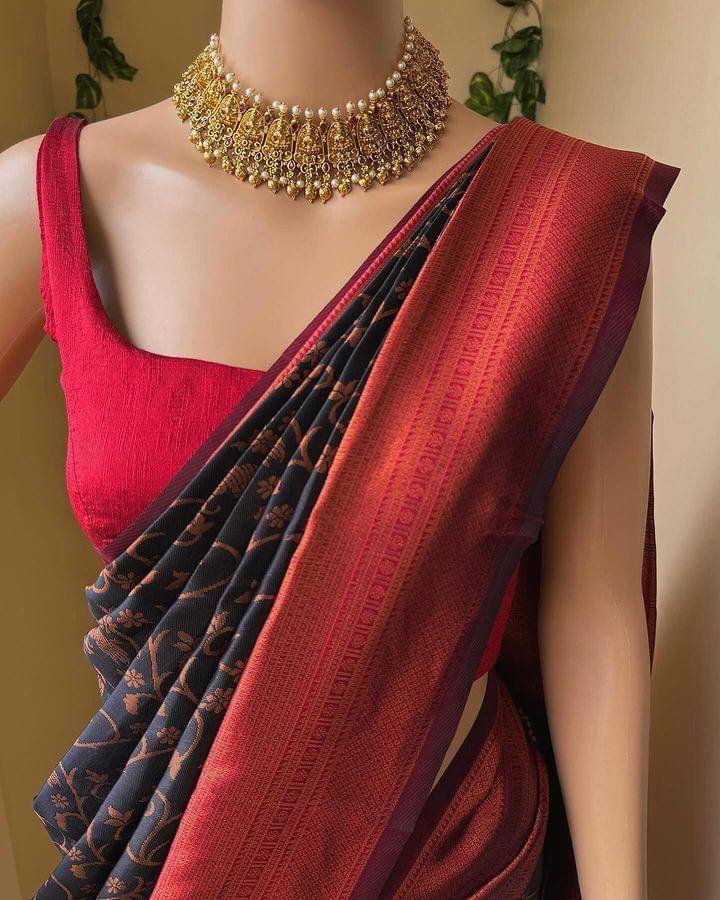 fab woven Art Silk Woven Kanjeevaram Sarees With Unstitched Blouse Piece ( Black )     			fab woven Art Silk Woven Kanjeevaram Sarees With Unstitched Blouse Piece ( Black )