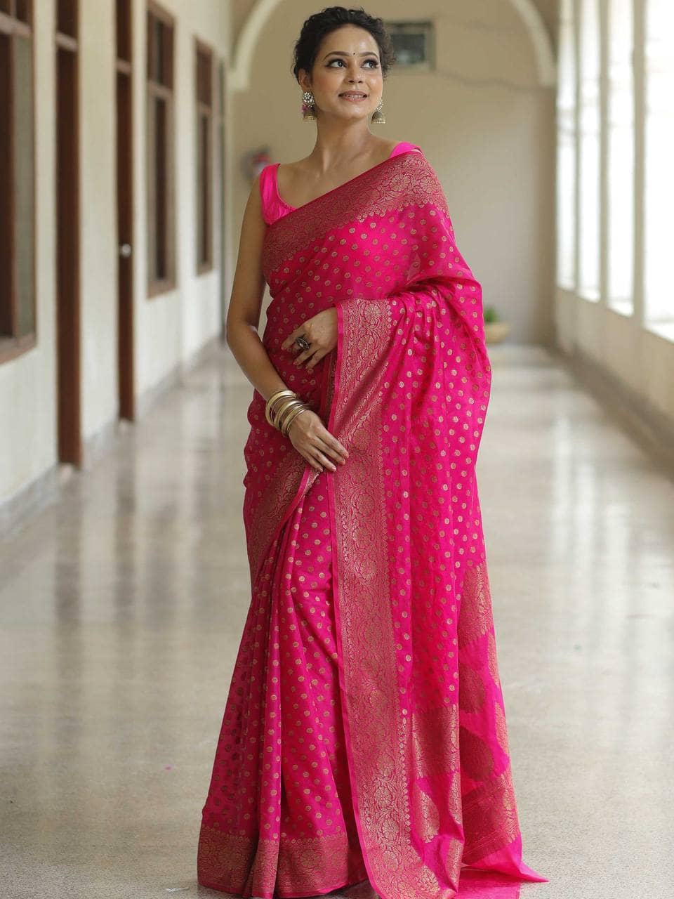 fab woven Art Silk Woven Kanjeevaram Sarees With Unstitched Blouse Piece ( Rani ) - Sarees | Buy online on ZillyBuy