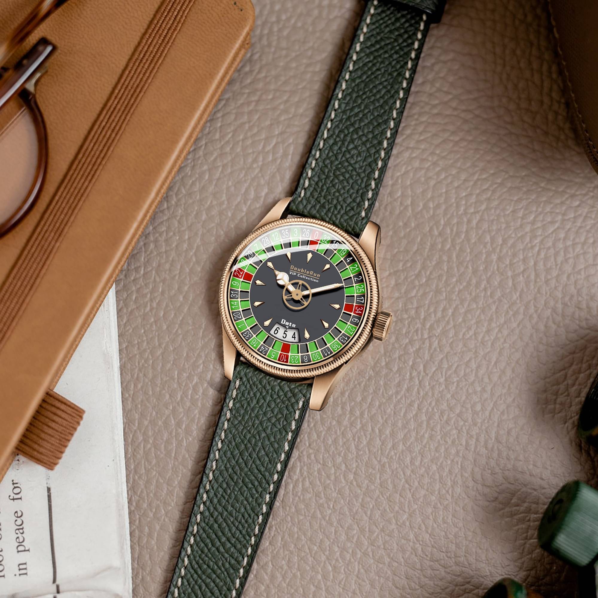     			DoubleRun Green Leather Analog Men's Watch