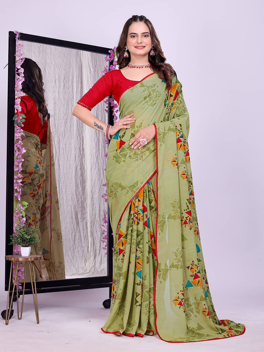Maayro Georgette Printed Bandhani Sarees With Unstitched Blouse Piece ( Beige ) Maayro Georgette Printed Bandhani Sarees With Unstitched Blouse Piece ( Beige )