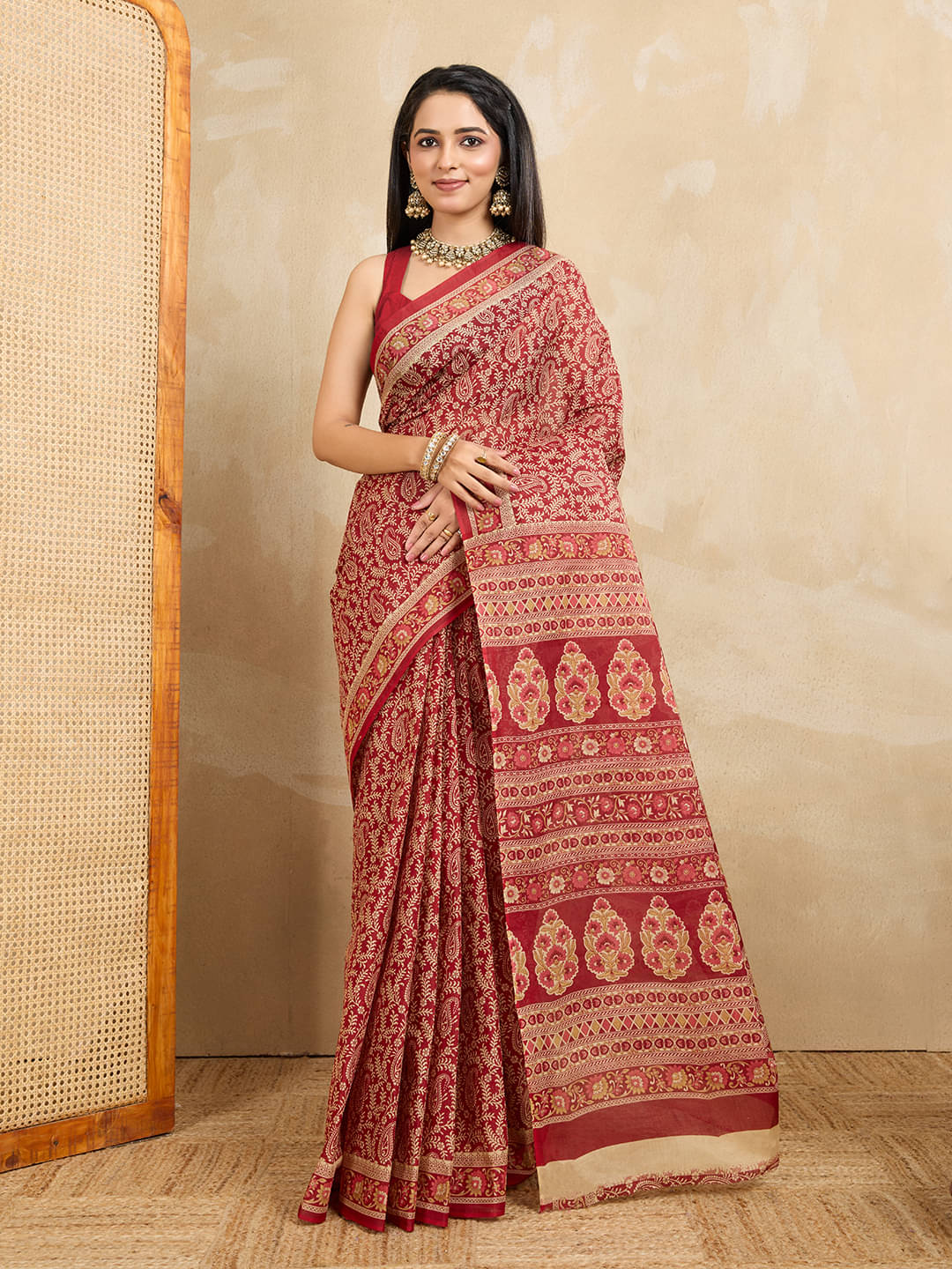     			SHANVIKA Cotton Printed Saree Without Blouse Piece ( Red )