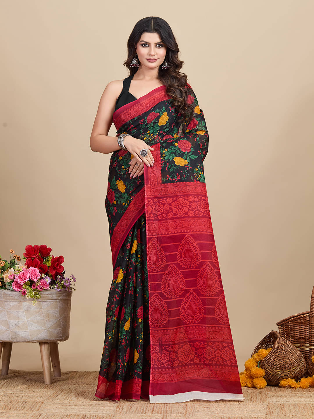 SHANVIKA Cotton Printed Saree Without Blouse Piece ( Black ) SHANVIKA Cotton Printed Saree Without Blouse Piece ( Black )