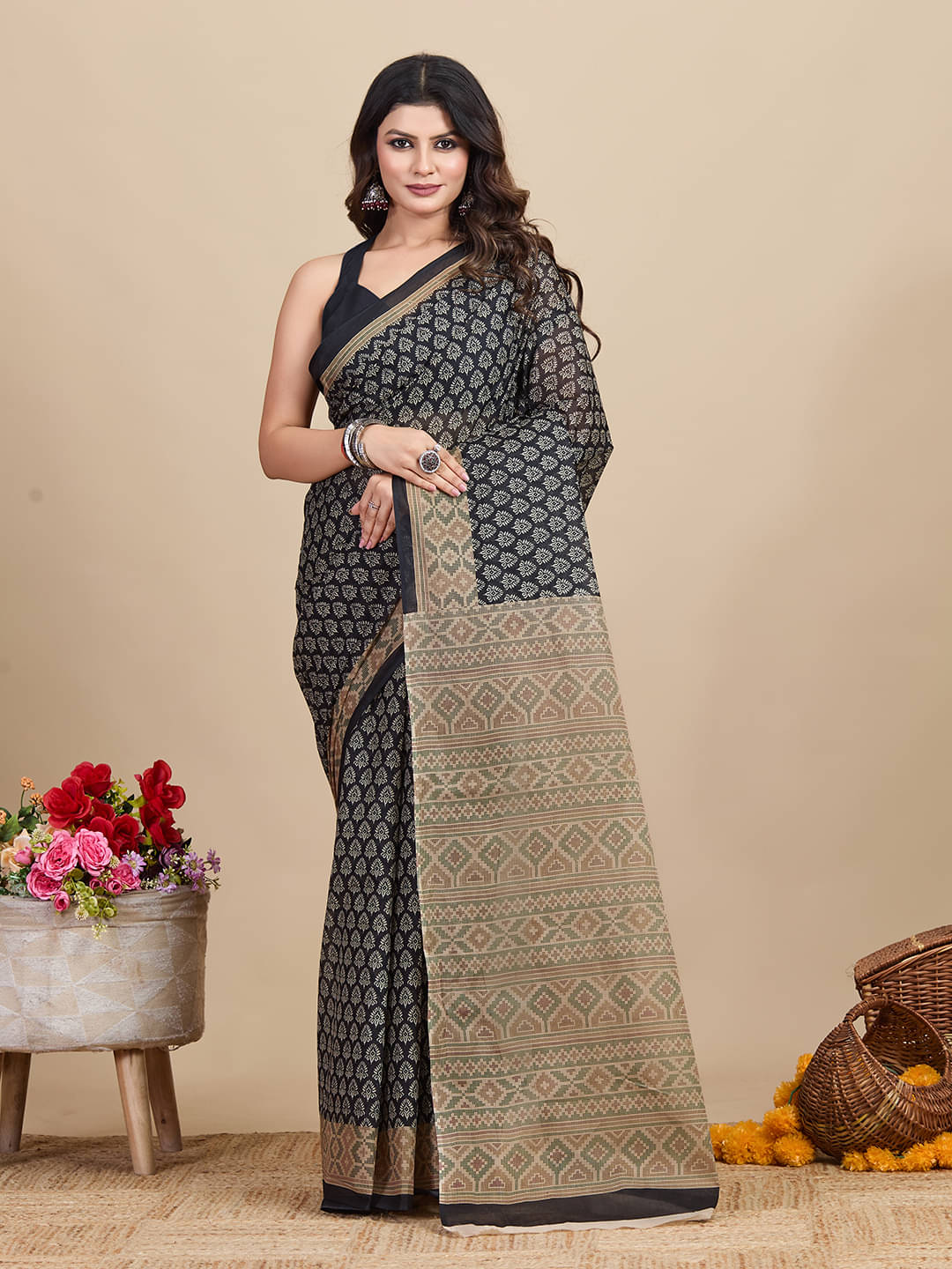     			SHANVIKA Cotton Printed Saree Without Blouse Piece ( Black )