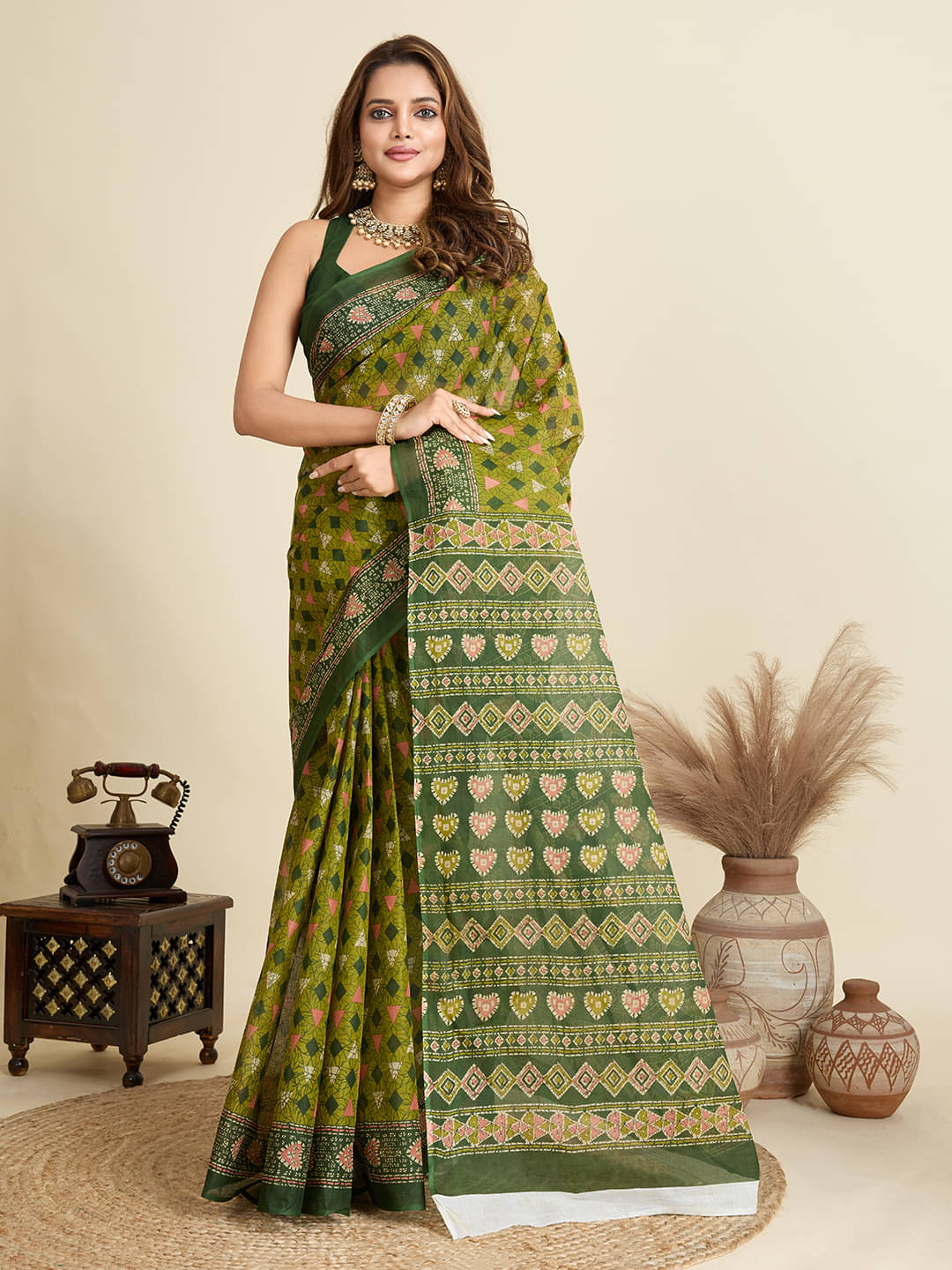 SHANVIKA Cotton Printed Saree Without Blouse Piece ( Green ) SHANVIKA Cotton Printed Saree Without Blouse Piece ( Green )