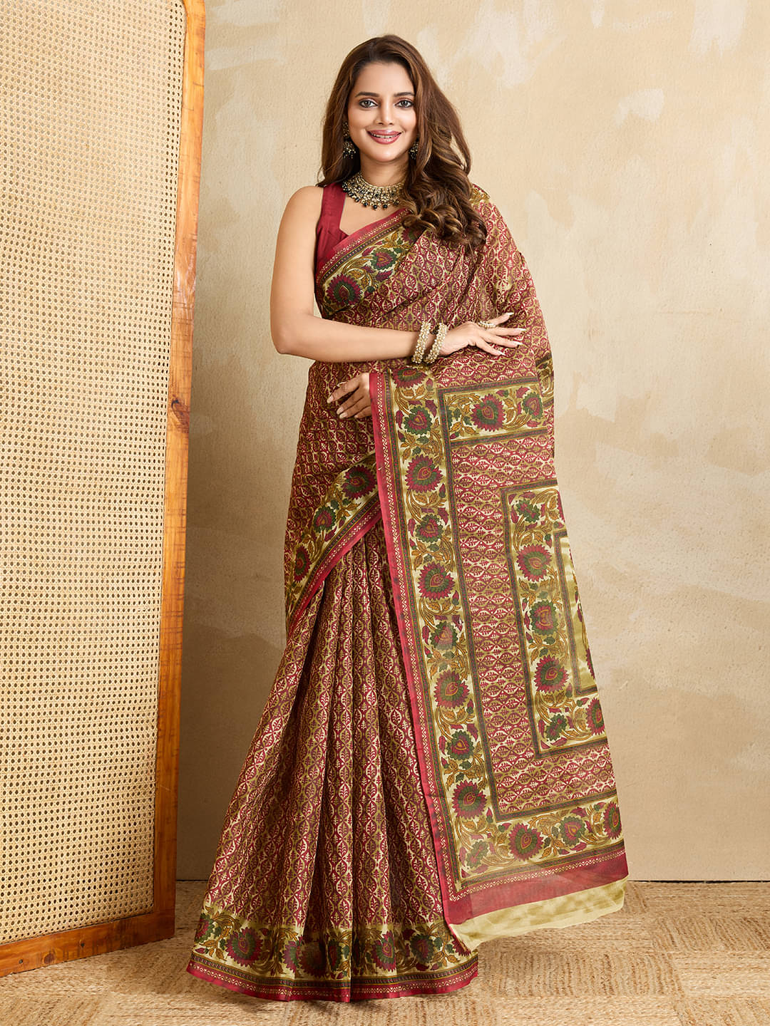 SHANVIKA Cotton Printed Saree Without Blouse Piece ( Red ) SHANVIKA Cotton Printed Saree Without Blouse Piece ( Red )