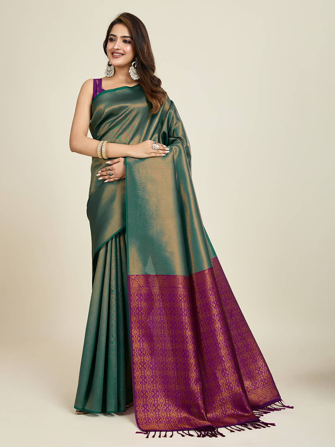 SHANVIKA Polyester Woven Saree With Unstitched Blouse Piece ( Green ) SHANVIKA Polyester Woven Saree With Unstitched Blouse Piece ( Green )