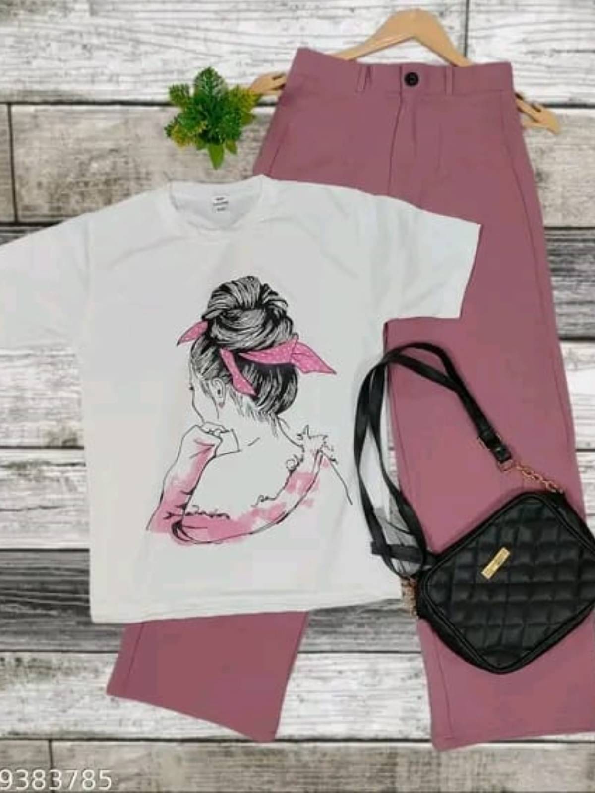     			Detly Women Printed T-Shirt With Trousers Co-Ord Set ( Pink )