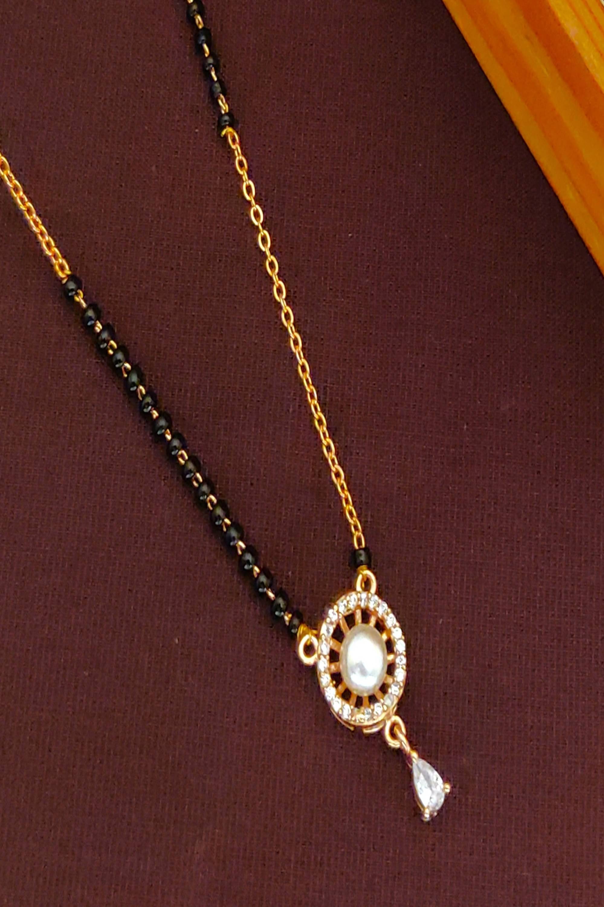     			LA MESKEY Golden Mangalsutra ( Pack of 1 )