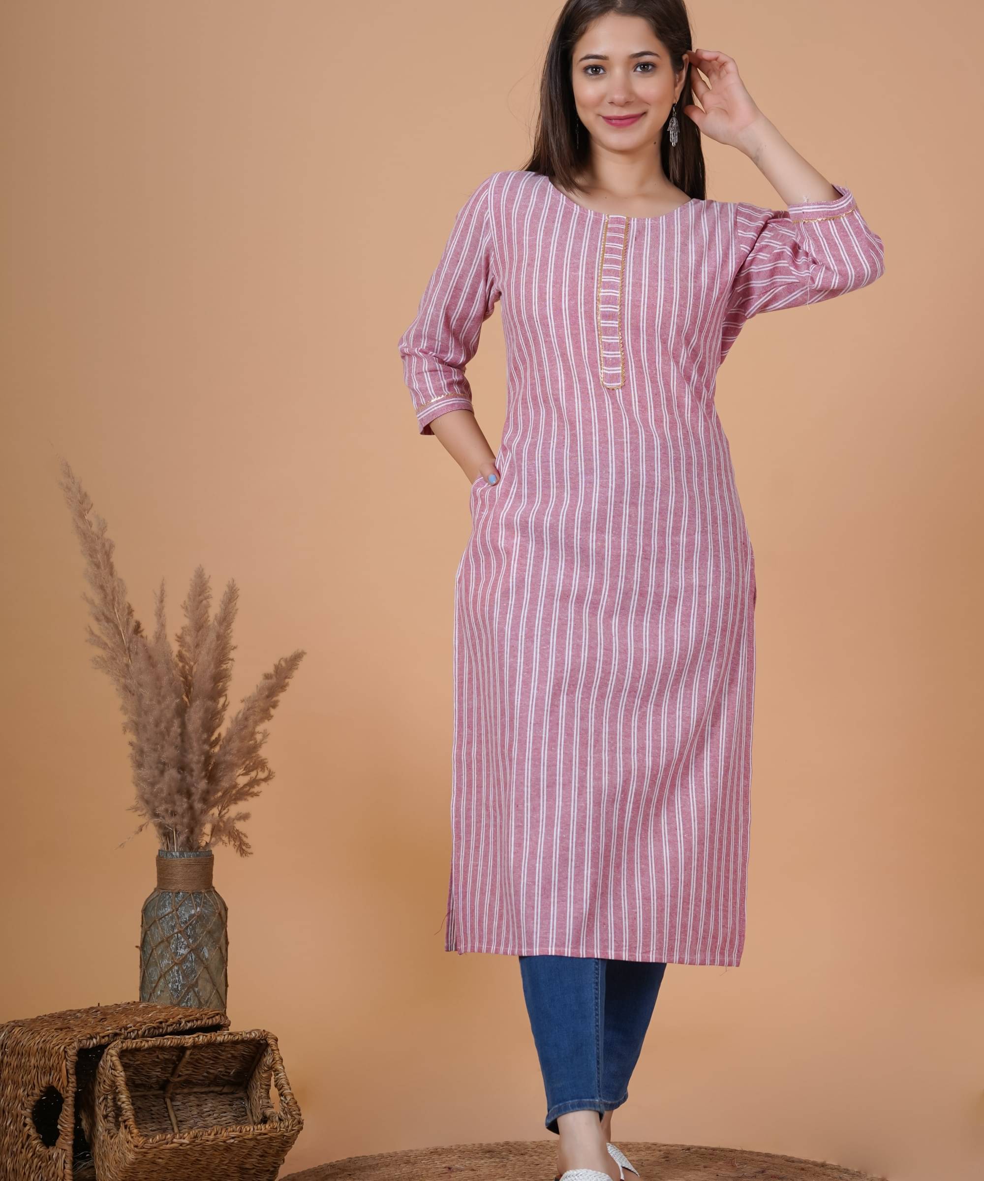     			Rimeline Fashion Women Viscose Rayon Printed Straight Kurti ( Pink )