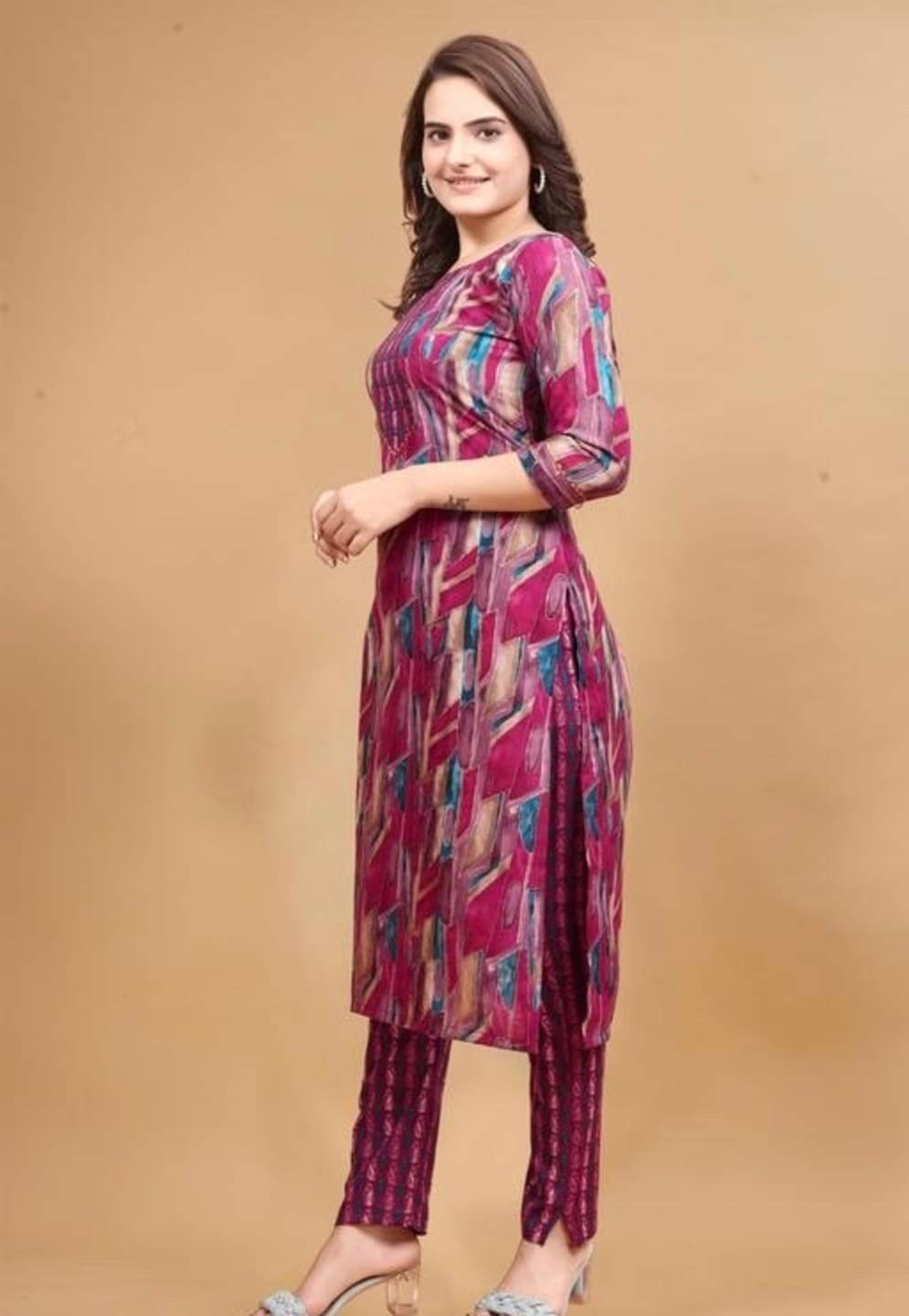     			YAGNIK FASHION Women Cotton Printed Straight Kurti With Pants ( Blue )
