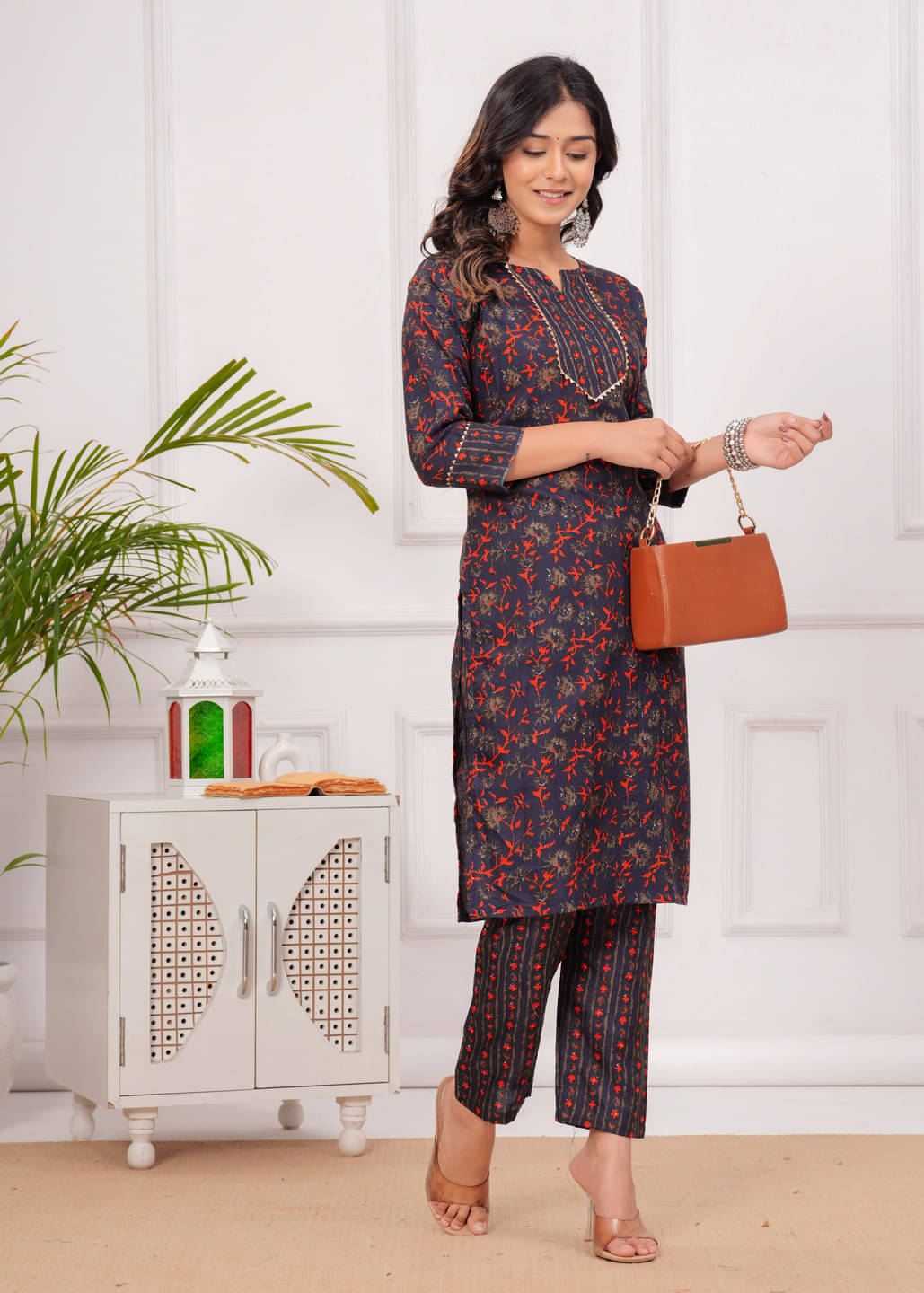     			YAGNIK FASHION Women Cotton Printed Straight Kurti With Pants ( Black )