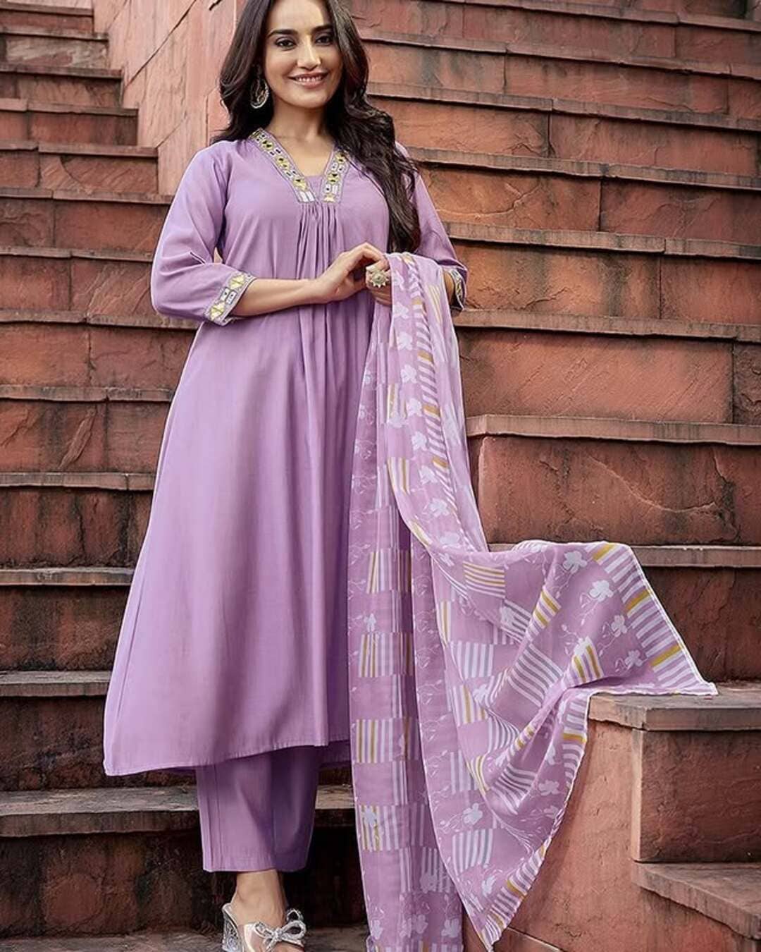 YAGNIK FASHION Women Rayon Printed Anarkali Kurti With Palazzo ( Lavender )
