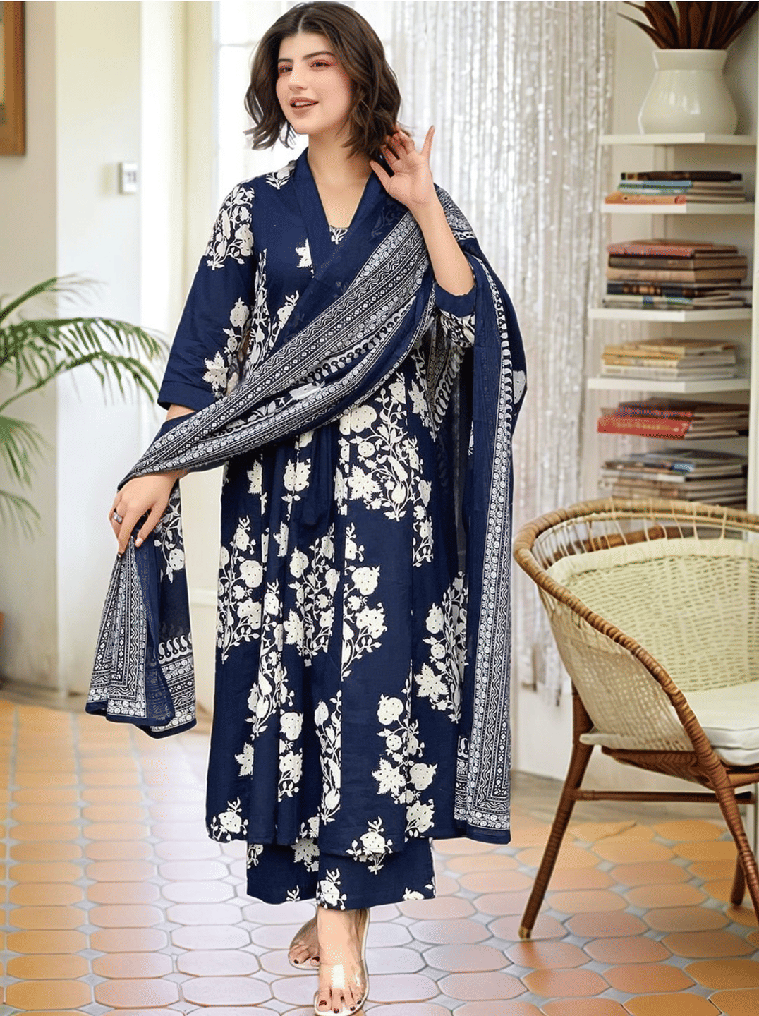 YAGNIK FASHION Women Rayon Printed Anarkali Kurti With Palazzo ( Blue )