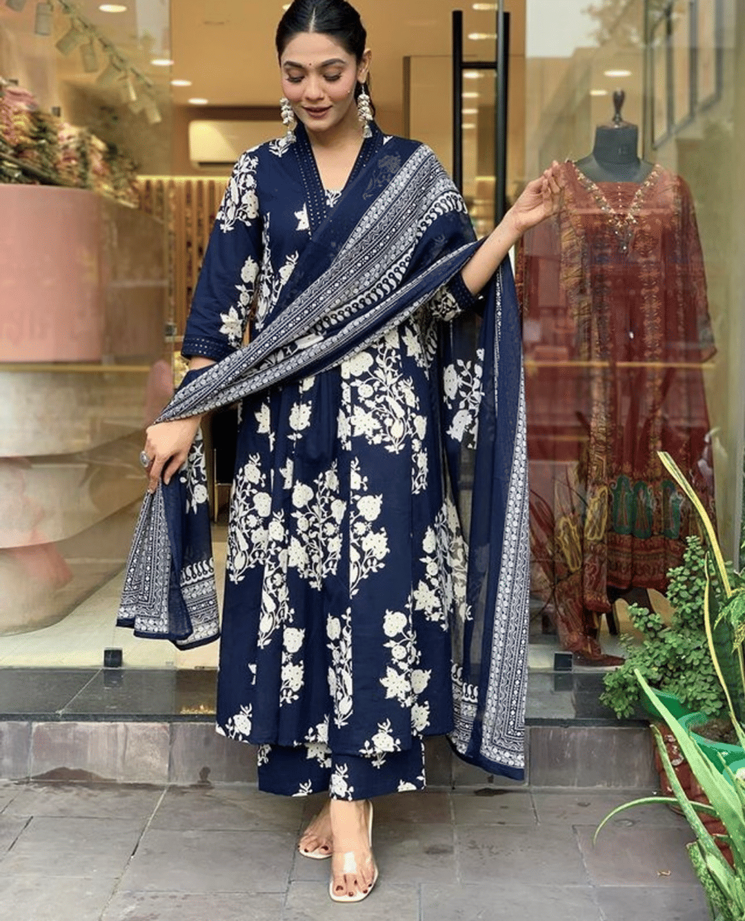 YAGNIK FASHION Women Rayon Printed Anarkali Kurti With Palazzo ( Blue ) YAGNIK FASHION Women Rayon Printed Anarkali Kurti With Palazzo ( Blue )