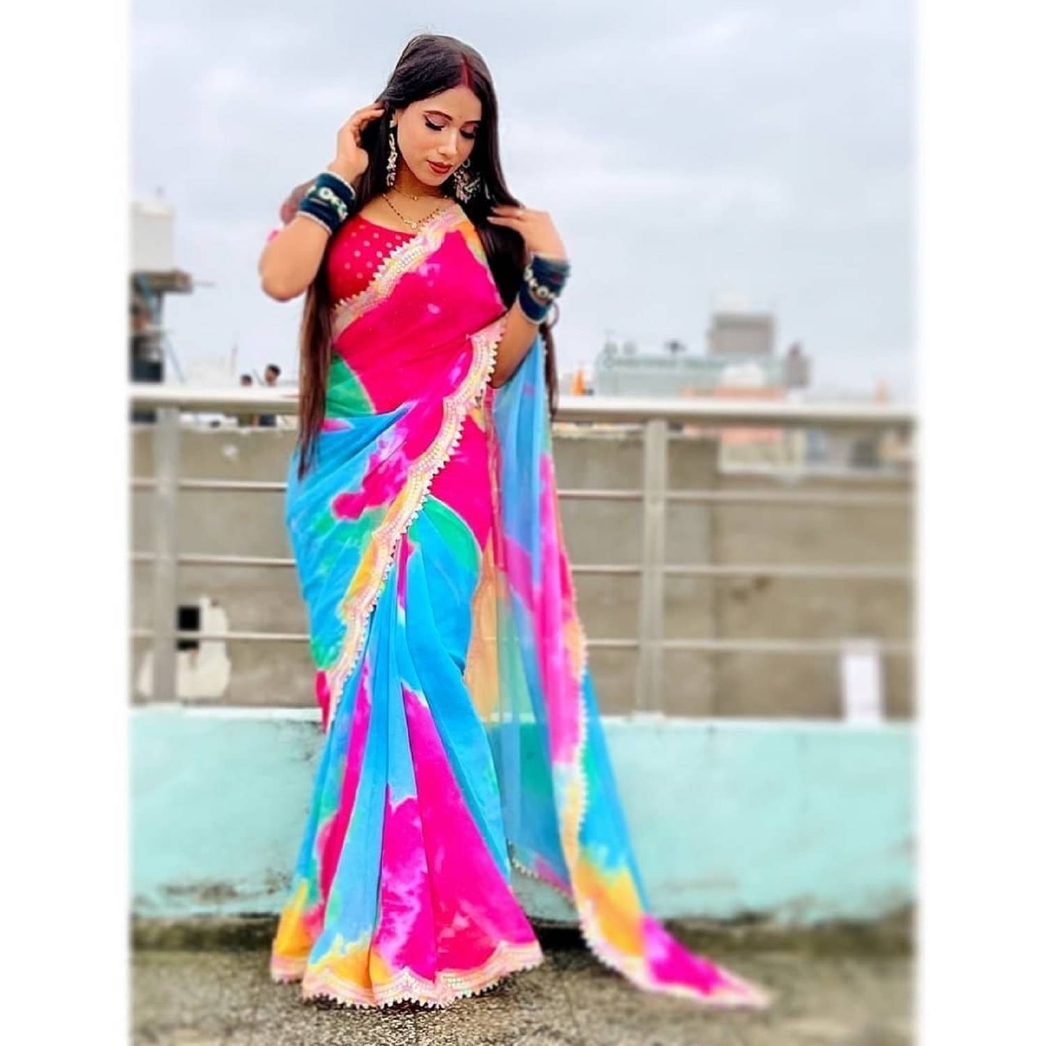 Aditya Traders Georgette Colorblock Saree With Unstitched Blouse Piece ( Multicolor ) Aditya Traders Georgette Colorblock Saree With Unstitched Blouse Piece ( Multicolor )
