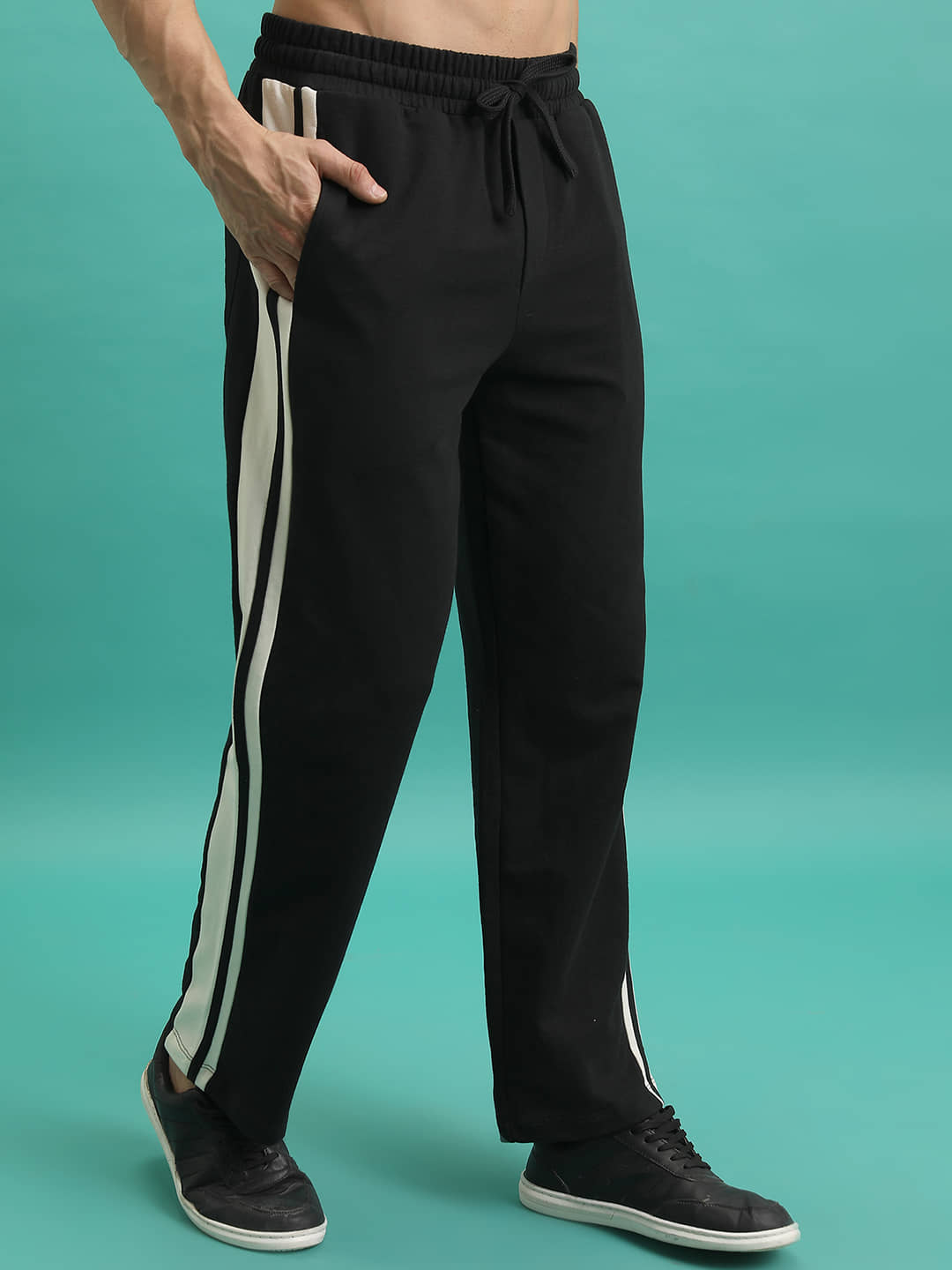 Highlander Black Polyester Men's Trackpants ( Pack of 1 ) - Track Pants | Buy online on ZillyBuy
