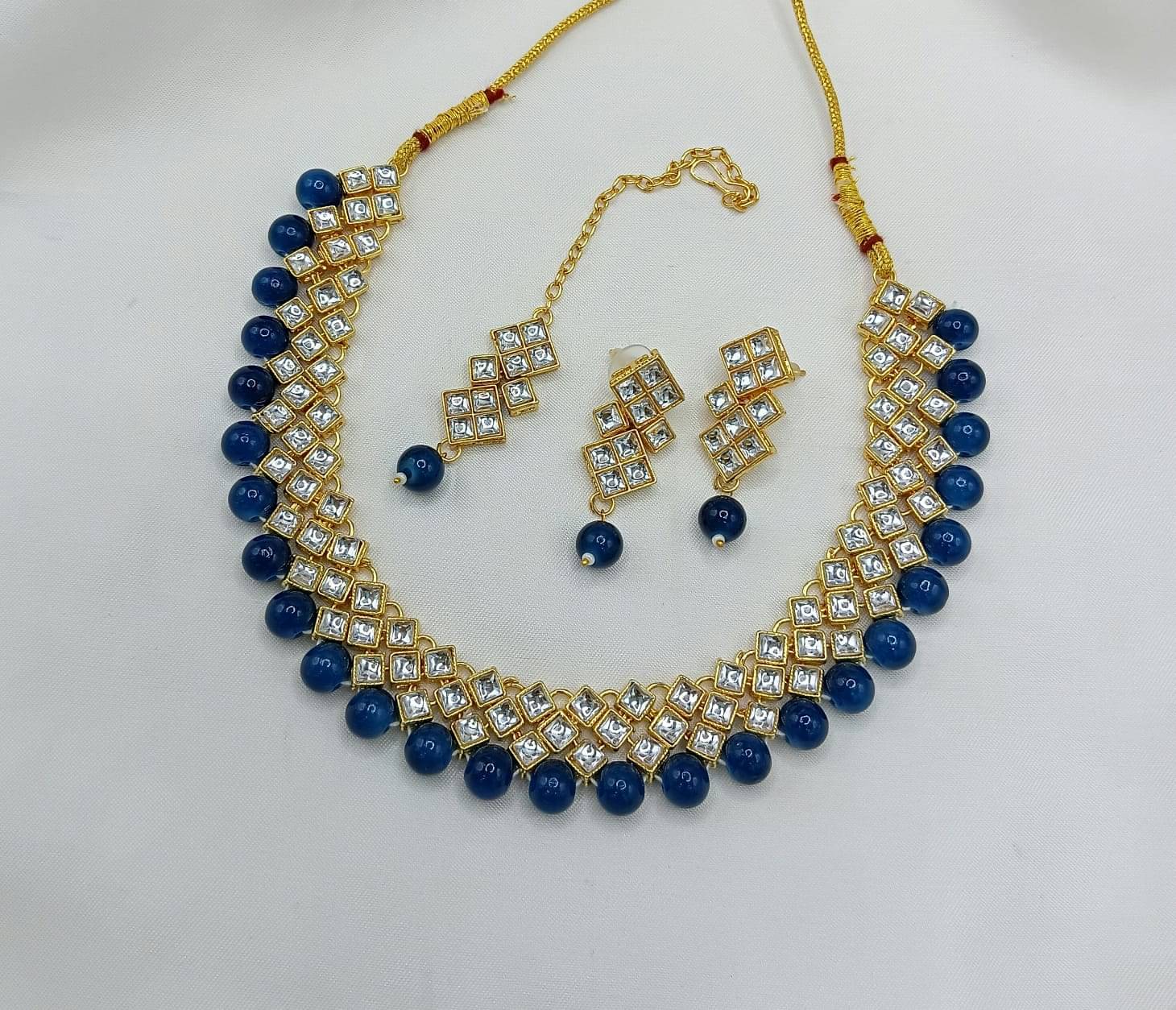     			Padmawati Blue Alloy Necklace Set ( Pack of 1 )