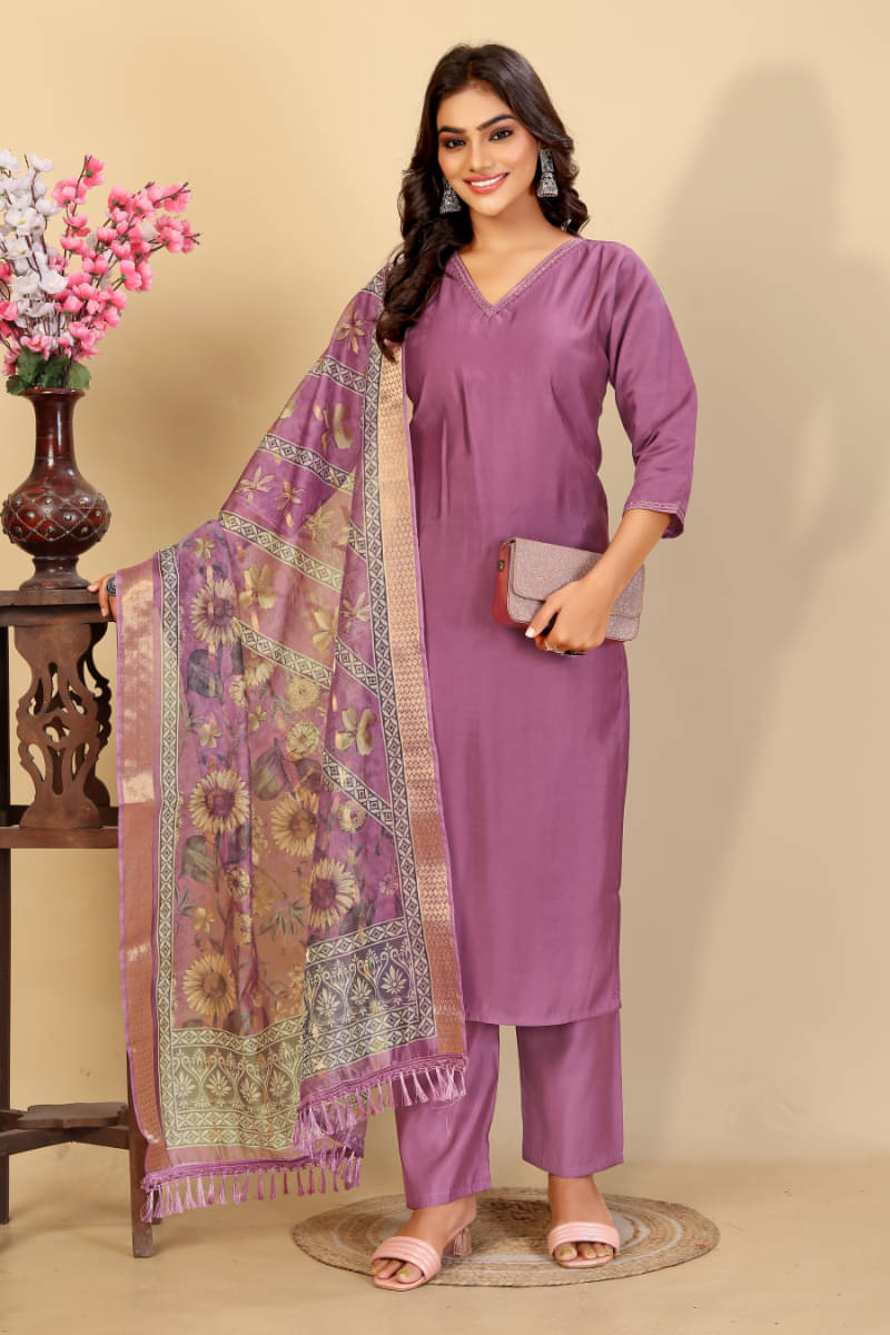     			Sanwariya Silks Women Rayon Solid Straight Kurti With Pants ( Lavender )