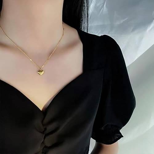 amisha hub Gold Pendant ( Pack of 1 ) amisha hub Gold Pendant ( Pack of 1 )