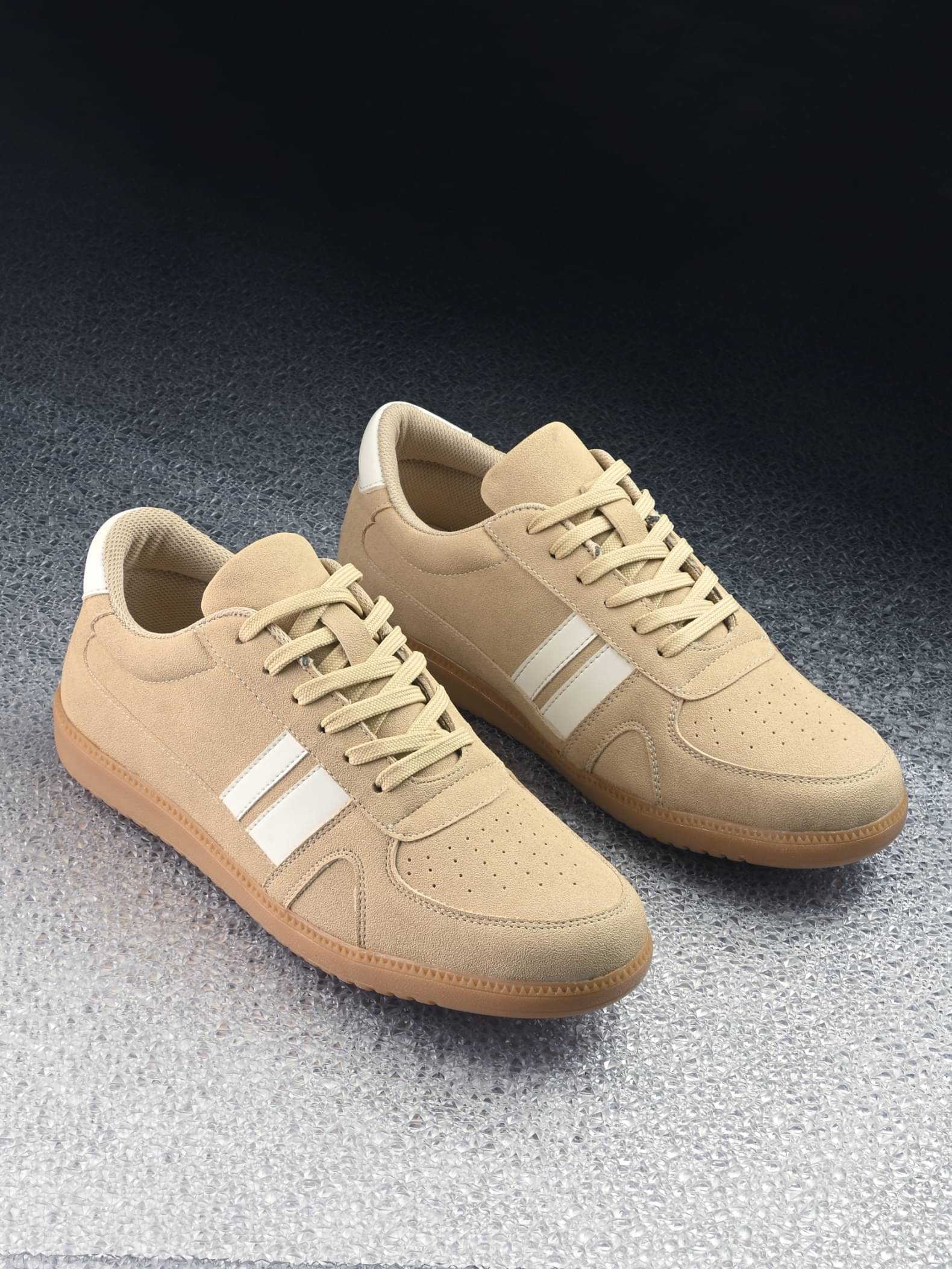    			Afrojack Beige Men's Sneakers