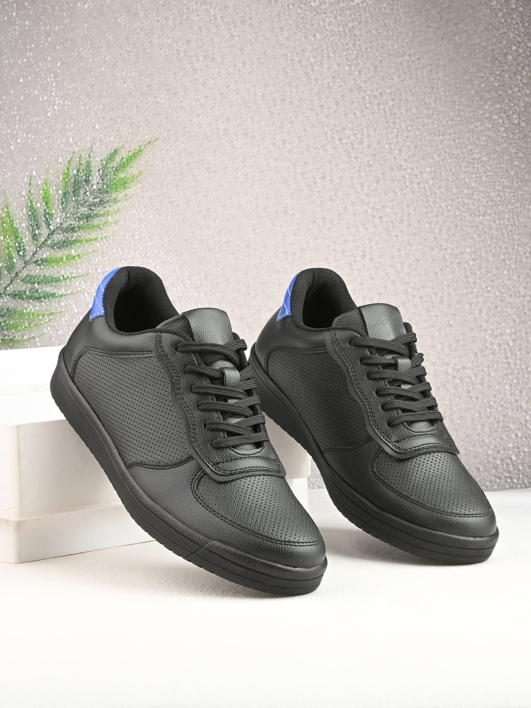     			Afrojack Black Men's Sneakers
