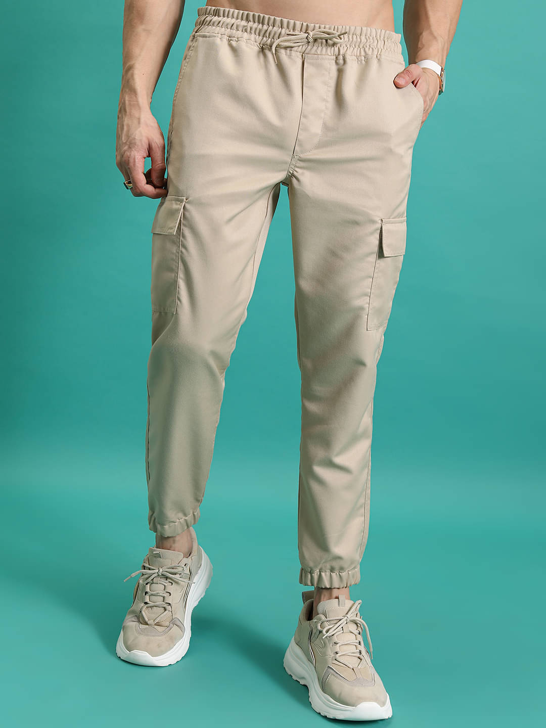     			Highlander Regular Flat Men's Joggers - Beige ( Pack of 1 )