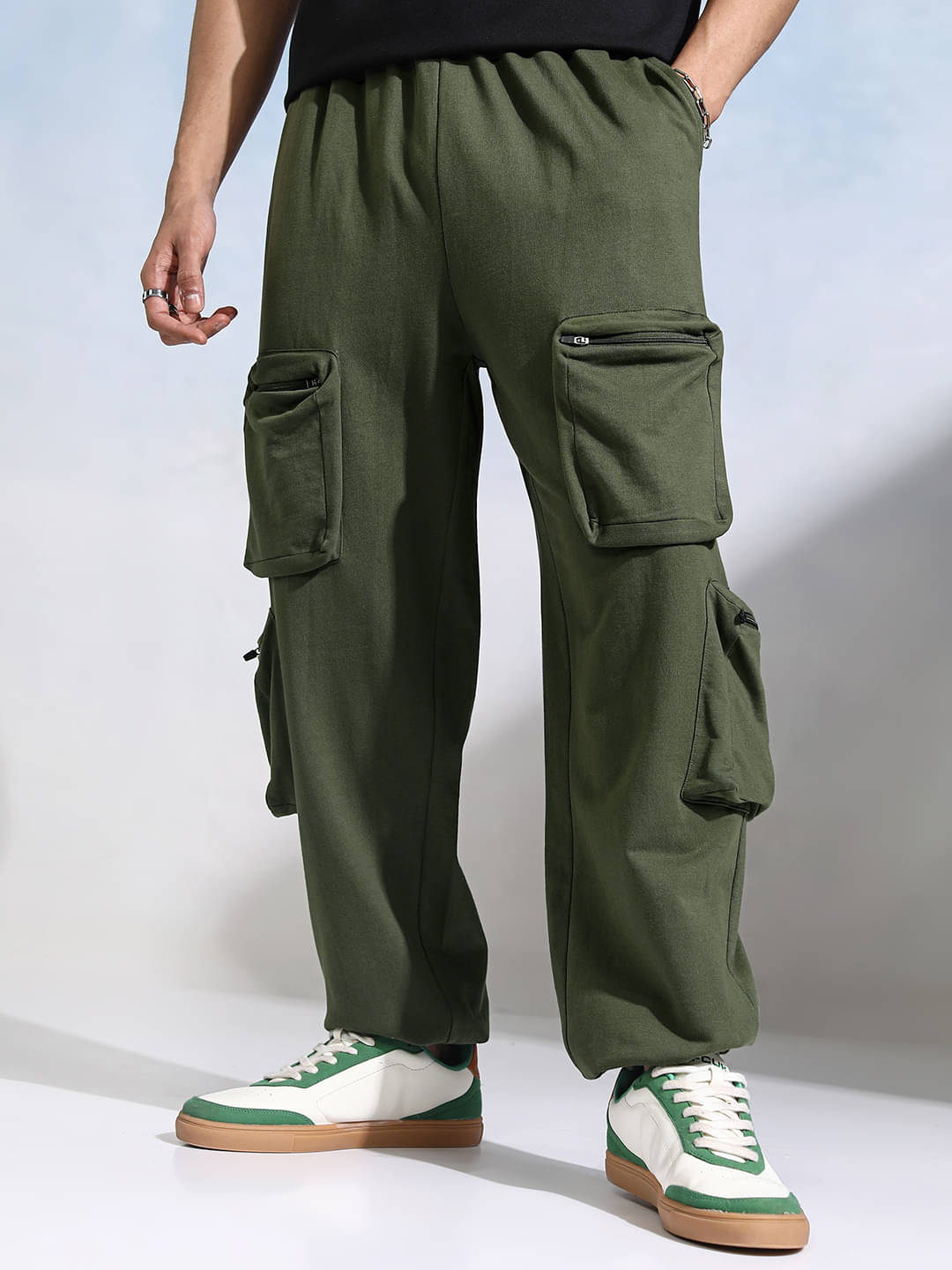    			Highlander Relax Flat Men's Cargos - Olive ( Pack of 1 )