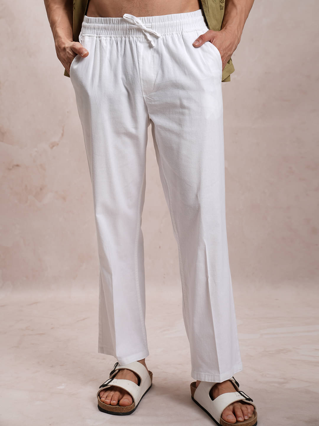     			Highlander Relax Flat Men's Trouser - White ( Pack of 1 )