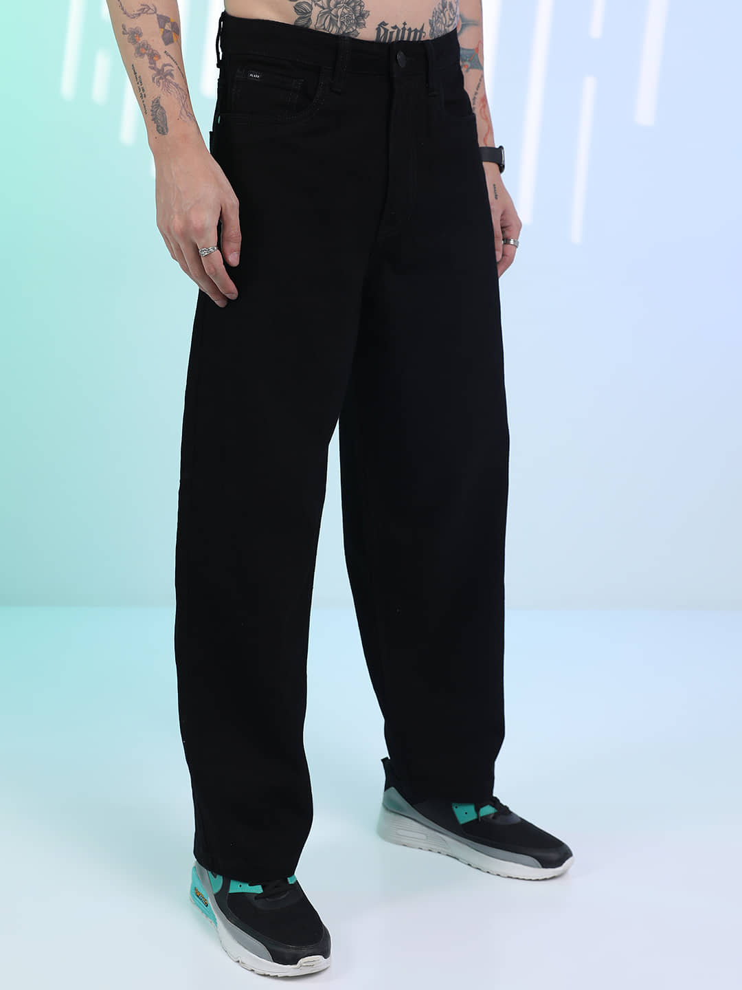 Highlander Relaxed Solid Men's Jeans - Black ( Pack of 1 ) - Jeans | Buy online on ZillyBuy