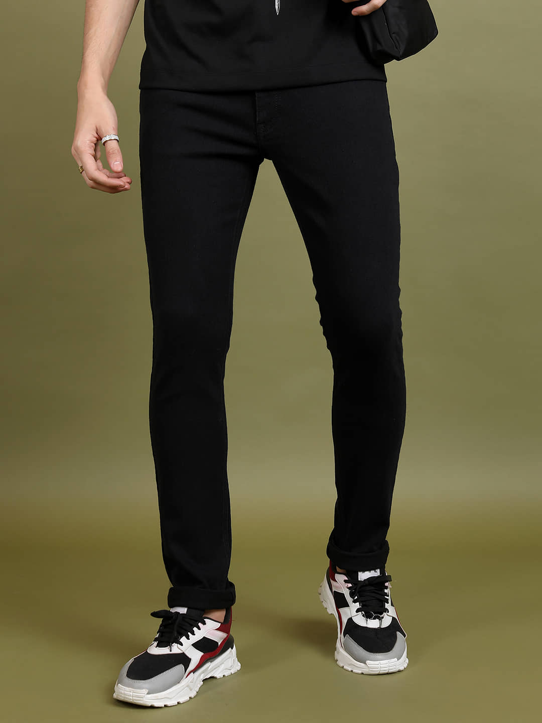 Highlander Slim Fit Solid Men's Jeans - Black ( Pack of 1 ) - Jeans | Buy online on ZillyBuy