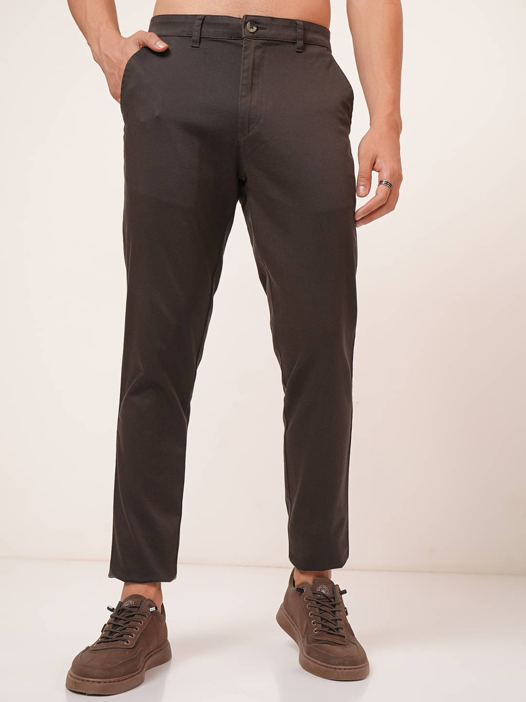     			Highlander Slim Flat Men's Chinos - Brown ( Pack of 1 )
