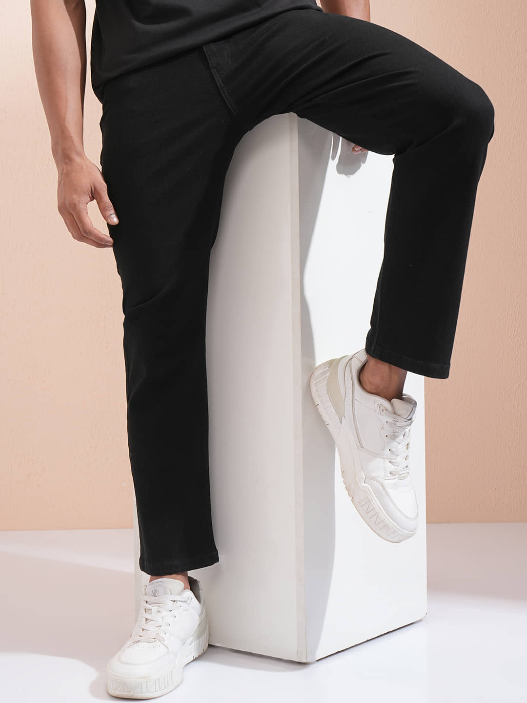 Highlander Straight Solid Men's Jeans - Black ( Pack of 1 ) - Jeans | Buy online on ZillyBuy