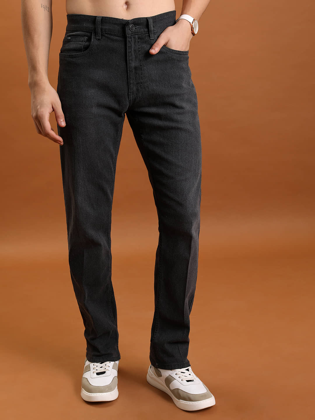 Highlander Straight Solid Men's Jeans - Grey ( Pack of 1 ) - Jeans | Buy online on ZillyBuy