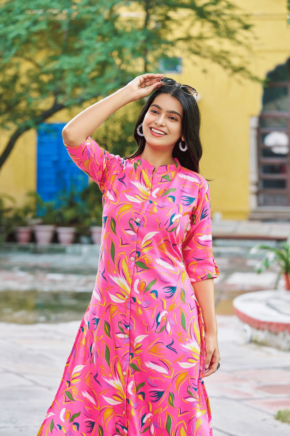     			YAGNIK FASHION Women Rayon Printed Straight Kurti With Pants ( Pink )