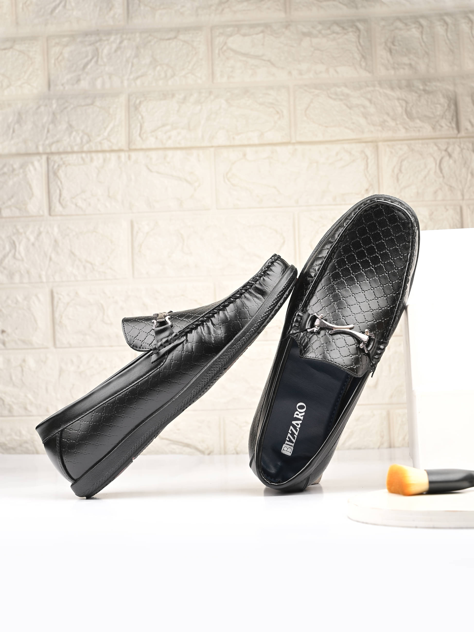     			BIZZARO Black Men's Hazel Shoes