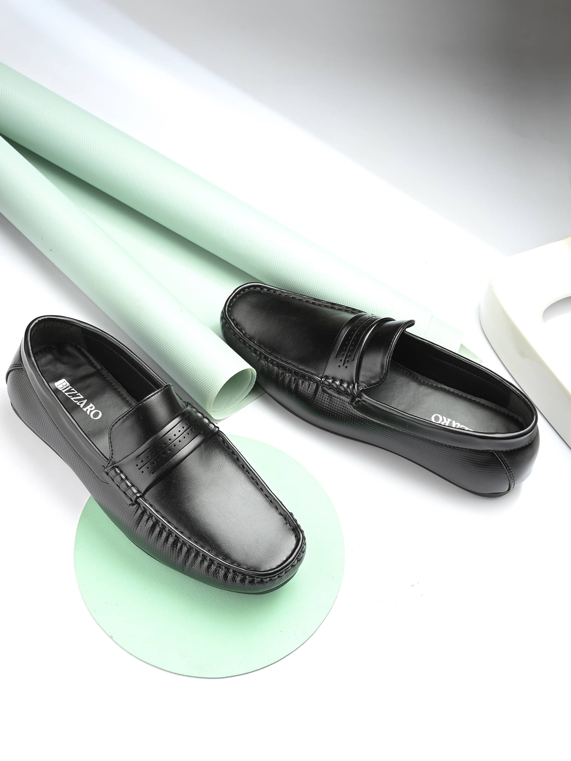     			BIZZARO Black Men's Hazel Shoes