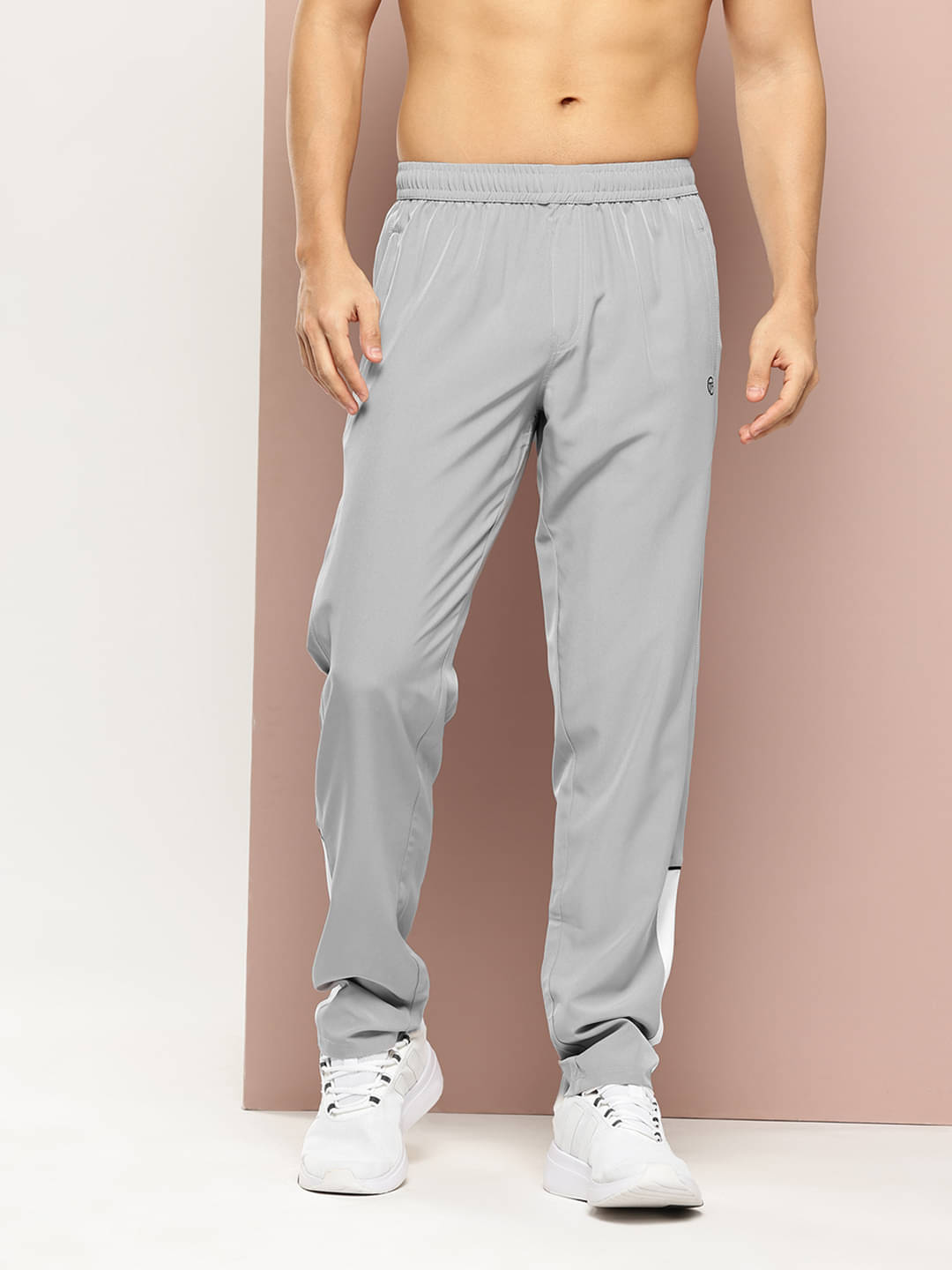 Turnfit Light Grey Polyester Men's Trackpants ( Pack of 1 ) Turnfit Light Grey Polyester Men's Trackpants ( Pack of 1 )