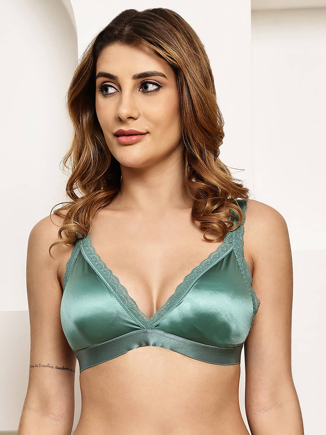 PrettyCat Pack of 1 Satin Removable Padding Plunge Bra For Women ( Green )