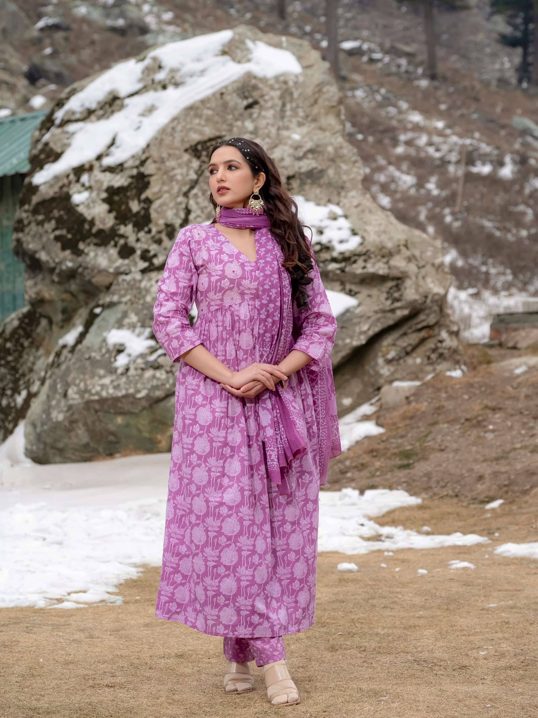 SRF JAIPR Women Cotton Printed Straight Kurti ( Pink ) SRF JAIPR Women Cotton Printed Straight Kurti ( Pink )